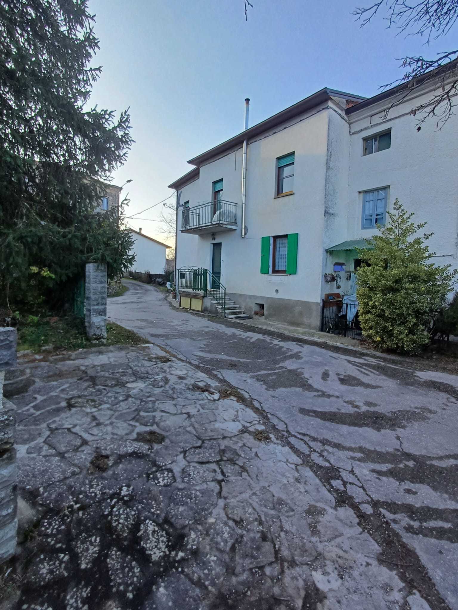 Casa indipendente in vendita a Valmozzola