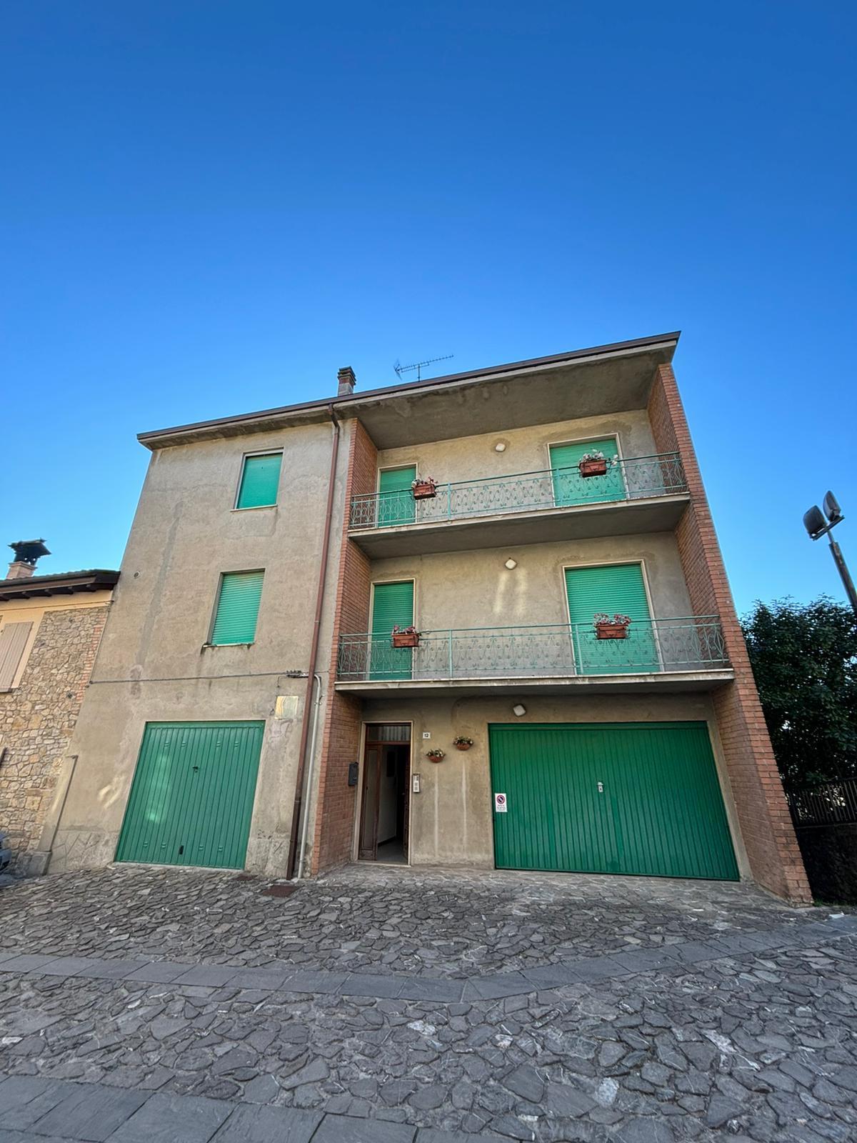 Casa indipendente in vendita a Varano de' Melegari