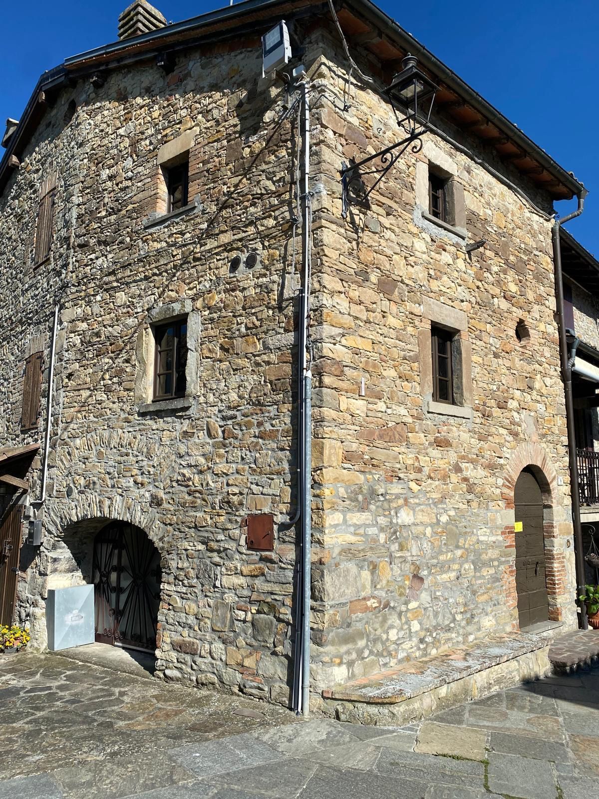 Trilocale in affitto, Terenzo bardone