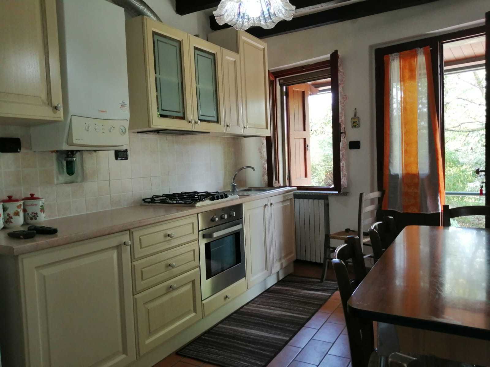 Trilocale in affitto, Varano de' Melegari serravalle