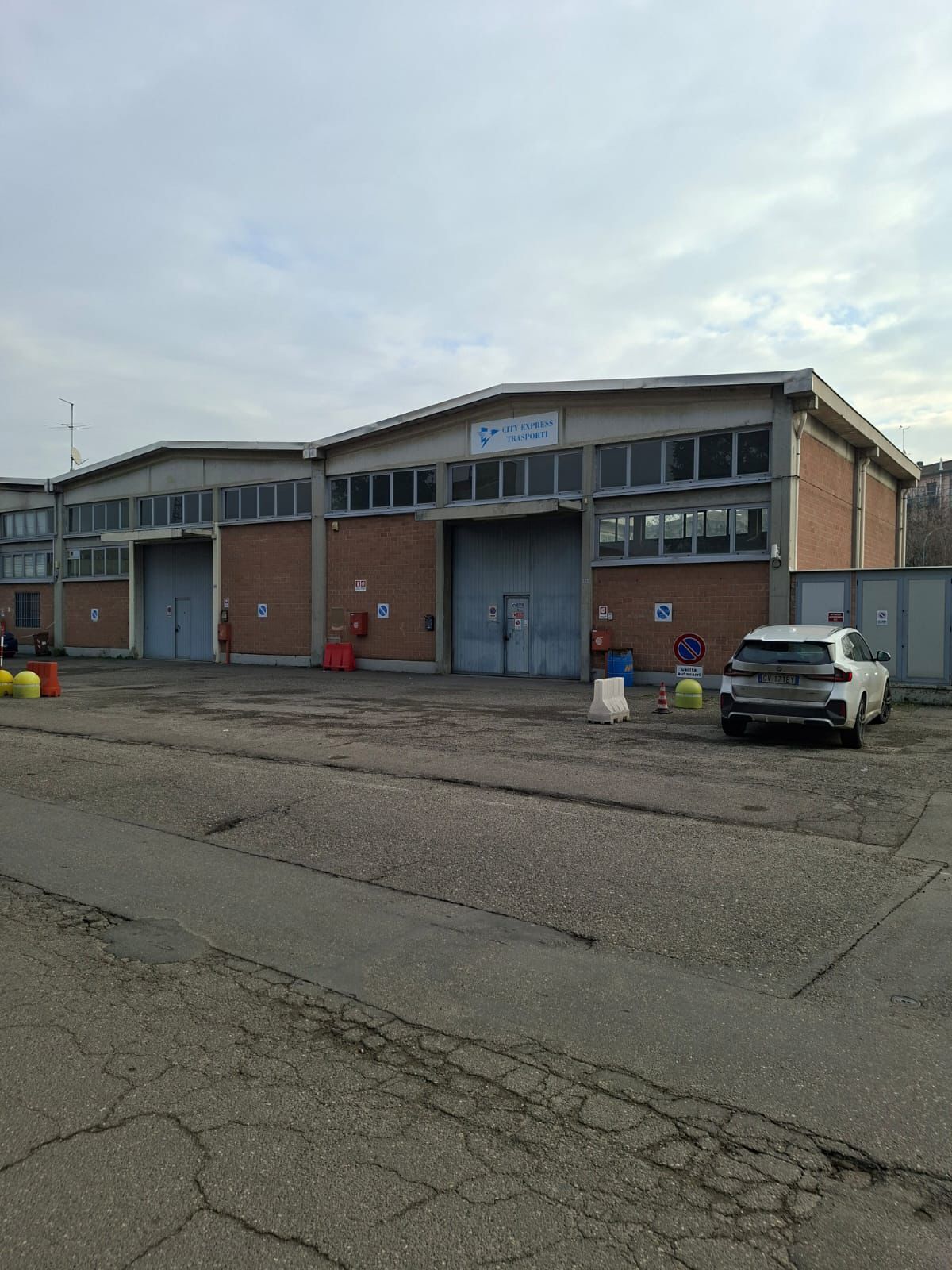 Capannone in vendita a Parma