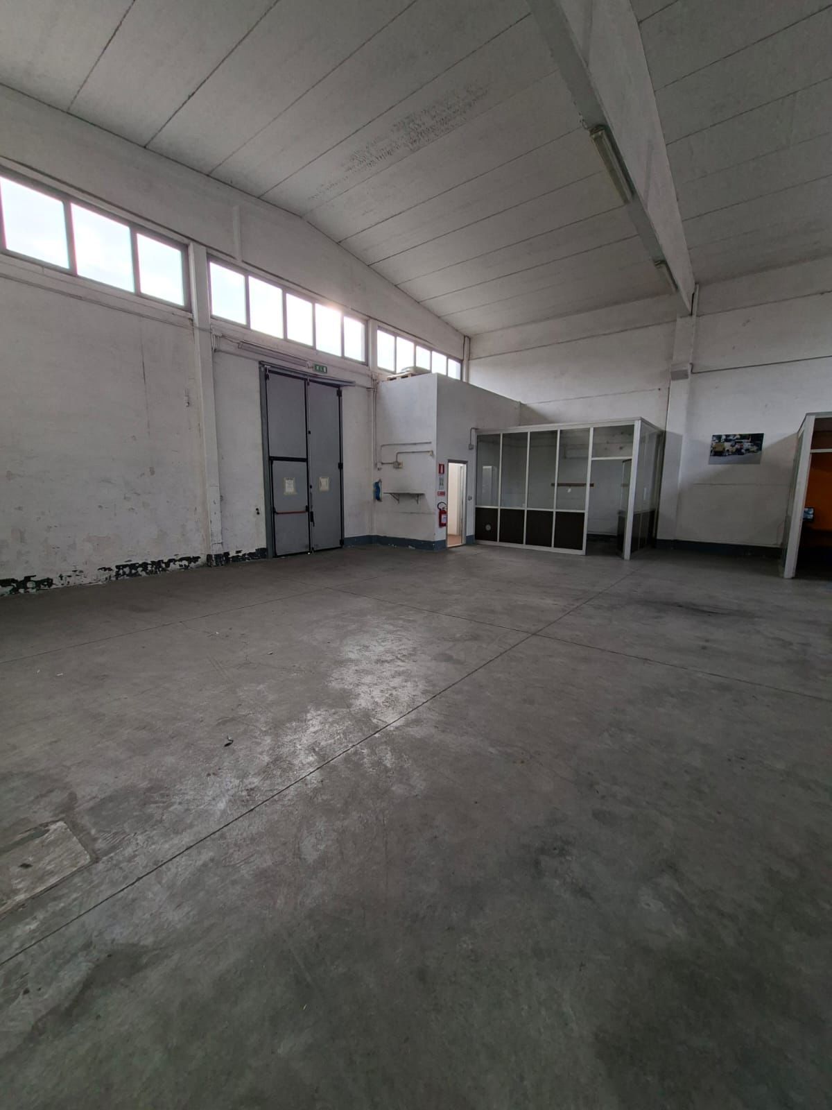 Capannone in vendita a Parma