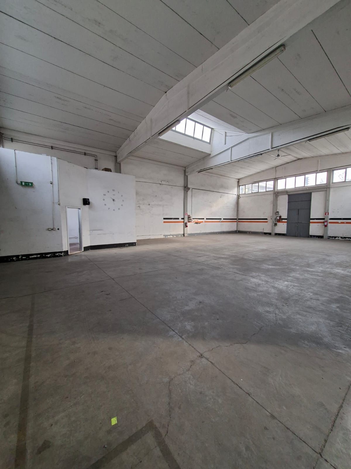 Capannone in vendita a Parma