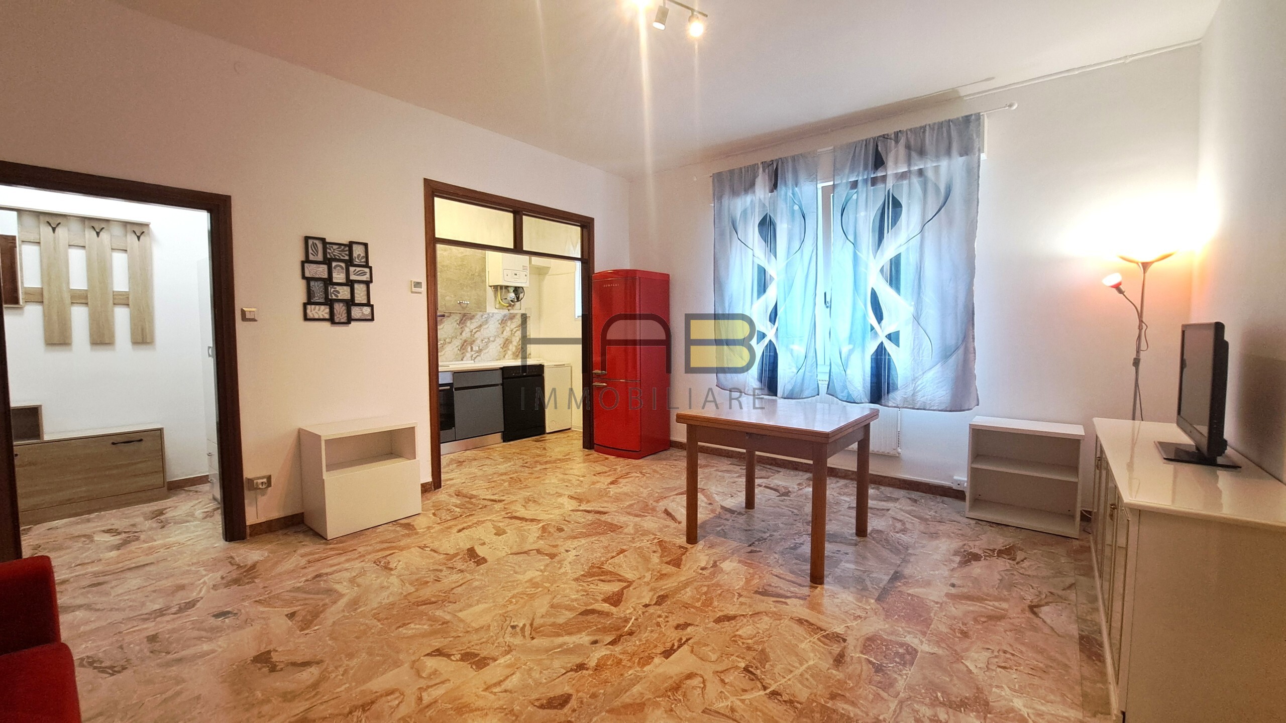 Trilocale ristrutturato in via benizzi, Padova