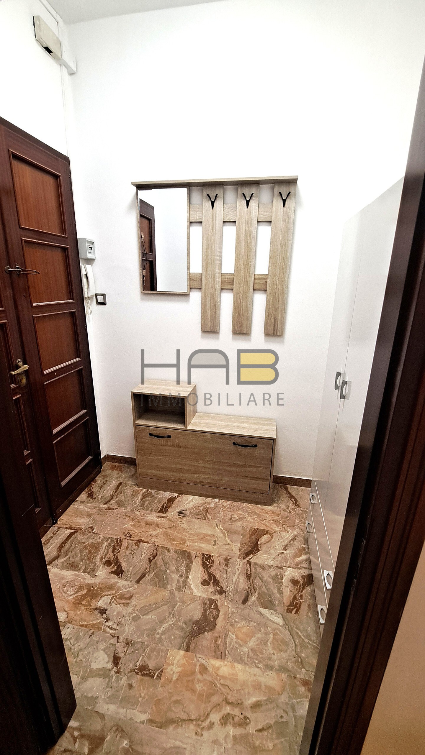 Trilocale ristrutturato in via benizzi, Padova