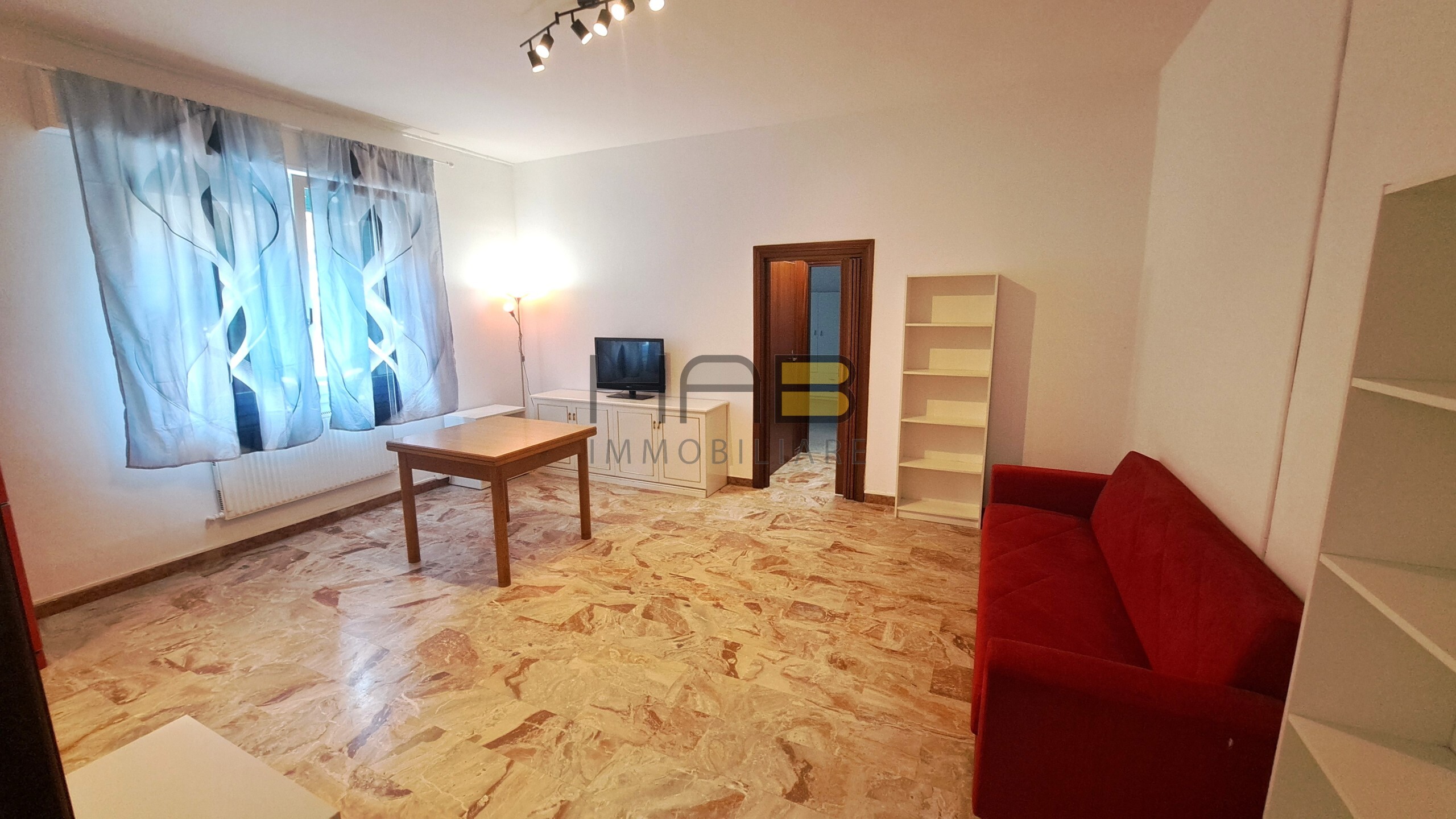 Trilocale ristrutturato in via benizzi, Padova