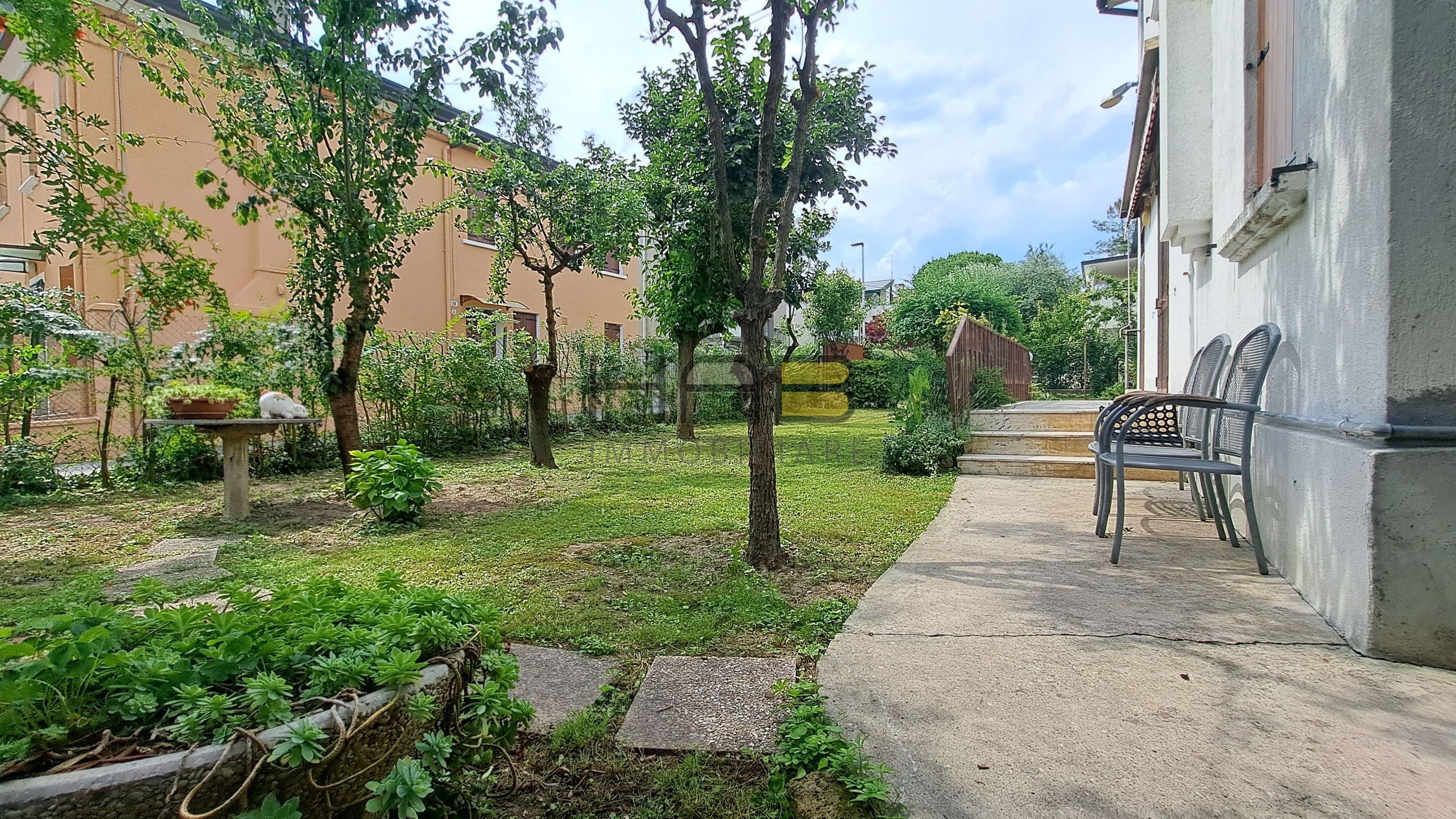 Villa con giardino in via giacomo andrea giacomini, Padova