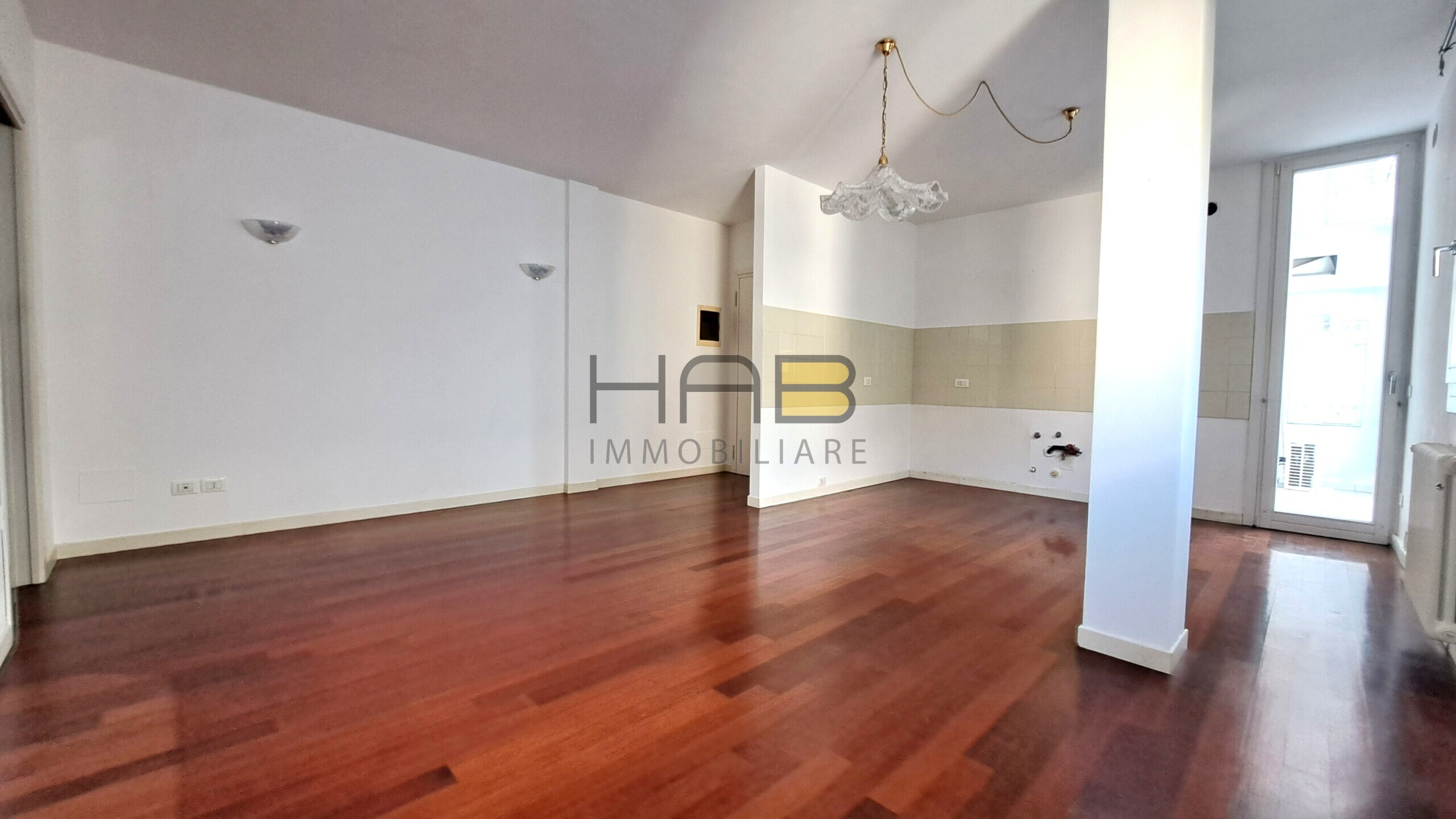 Trilocale con terrazzo in via anton maria antoniazzi 1, Padova
