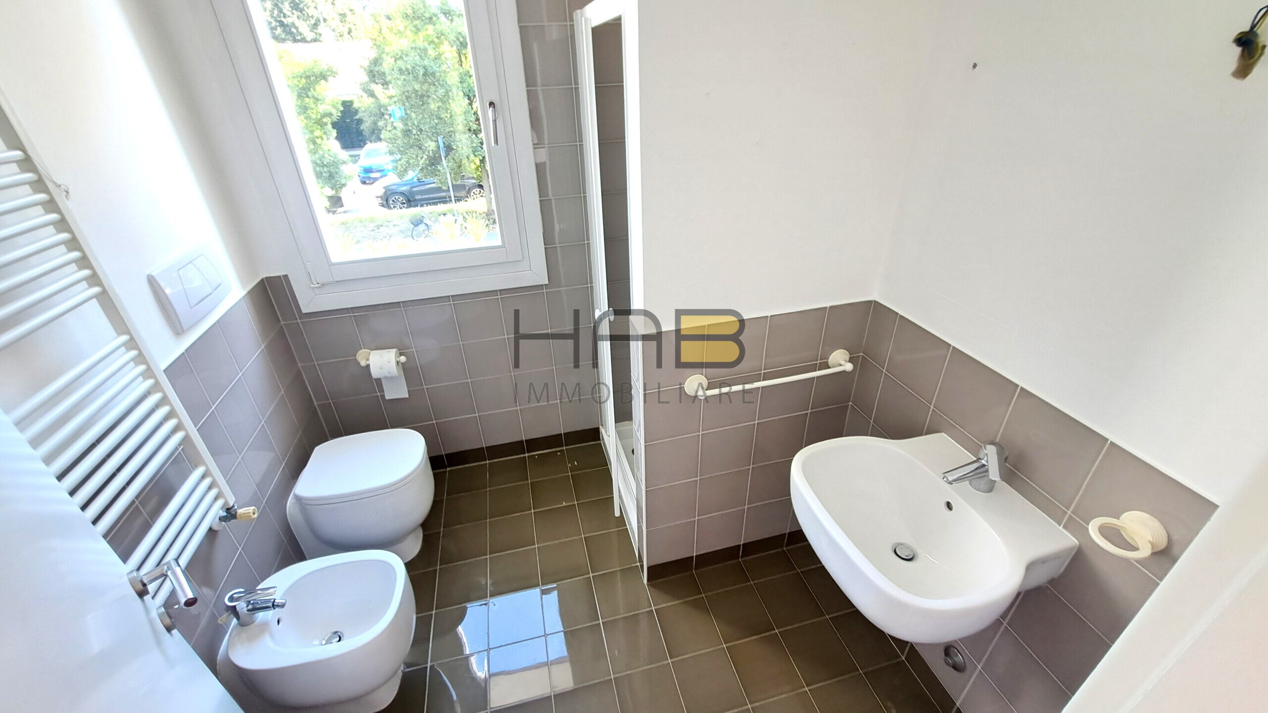 Trilocale con terrazzo in via anton maria antoniazzi 1, Padova