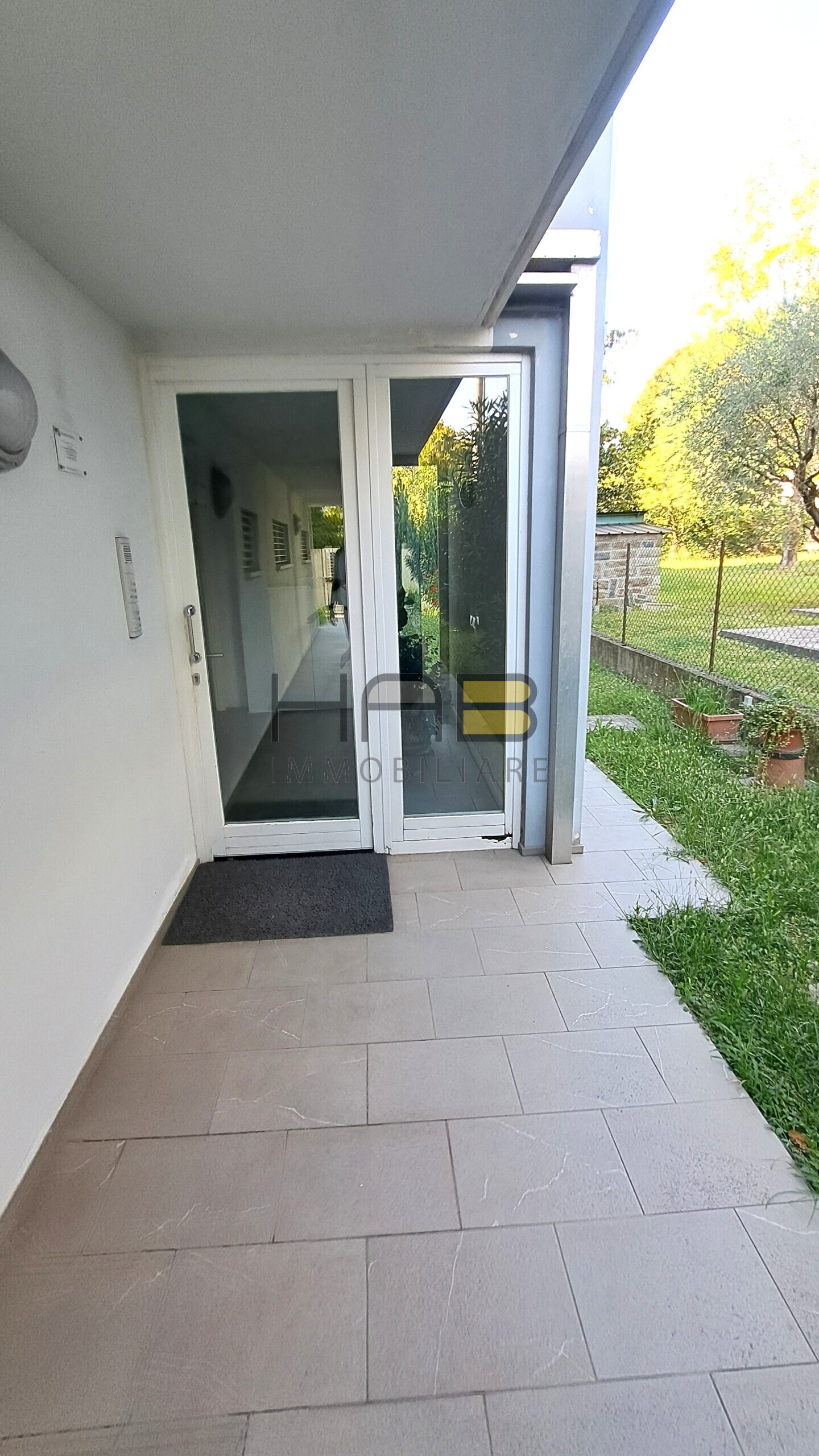 Trilocale con terrazzo in via anton maria antoniazzi 1, Padova