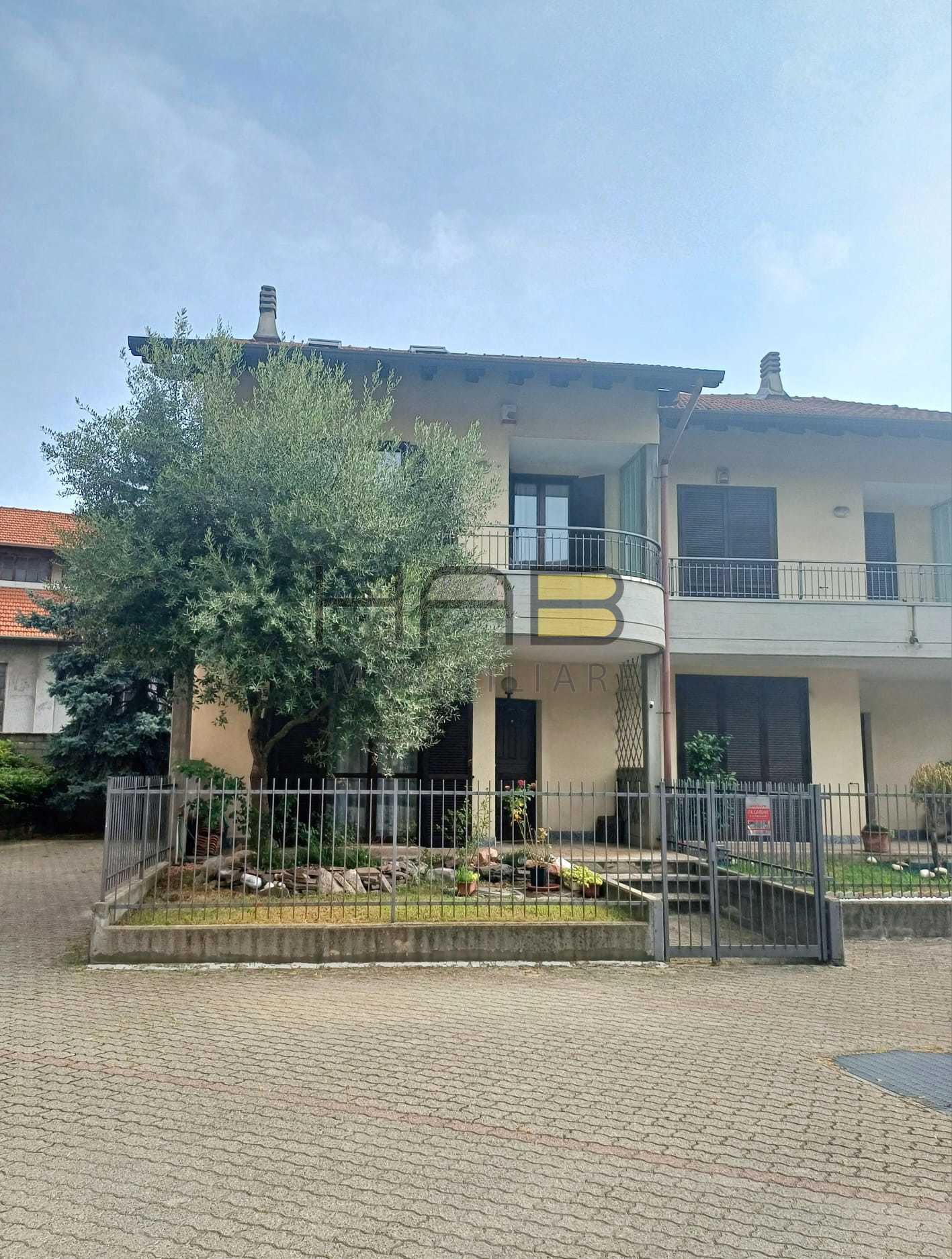 Casa indipendente in vendita a Busto Arsizio