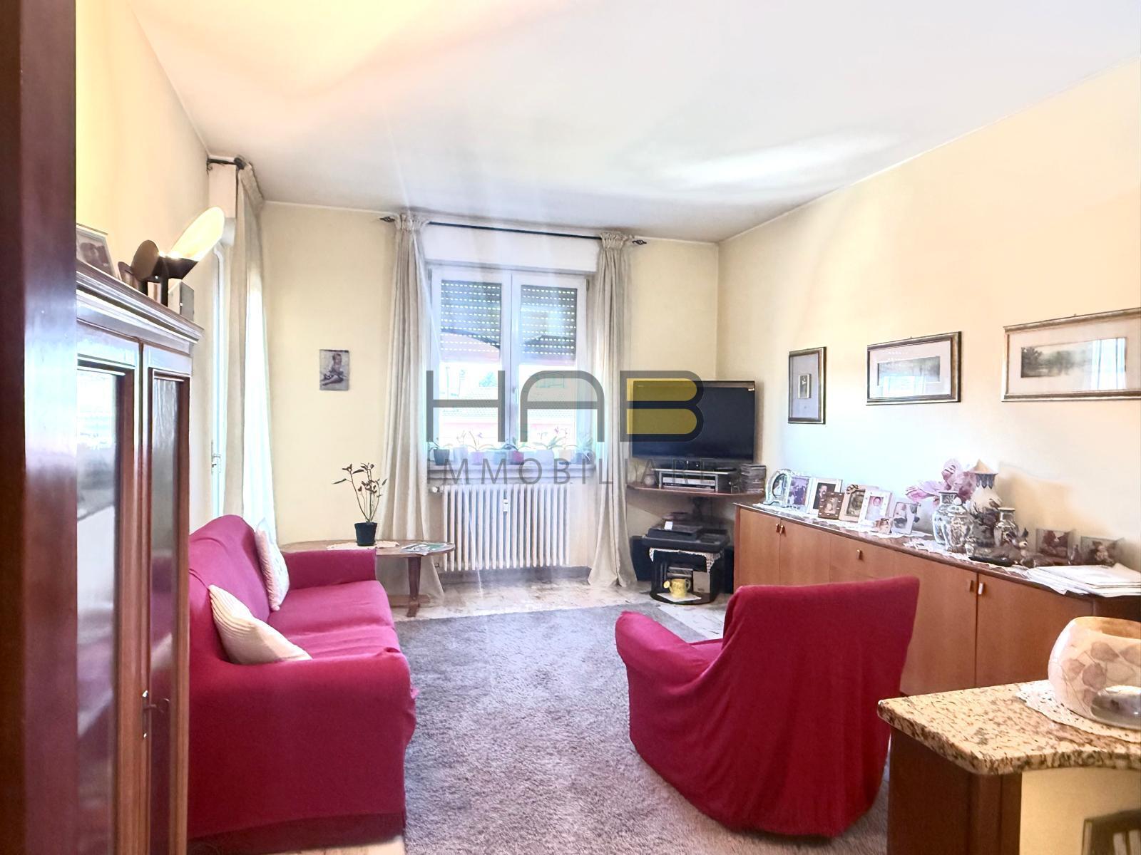 Trilocale con box in via fratelli ruffini, Busto Arsizio