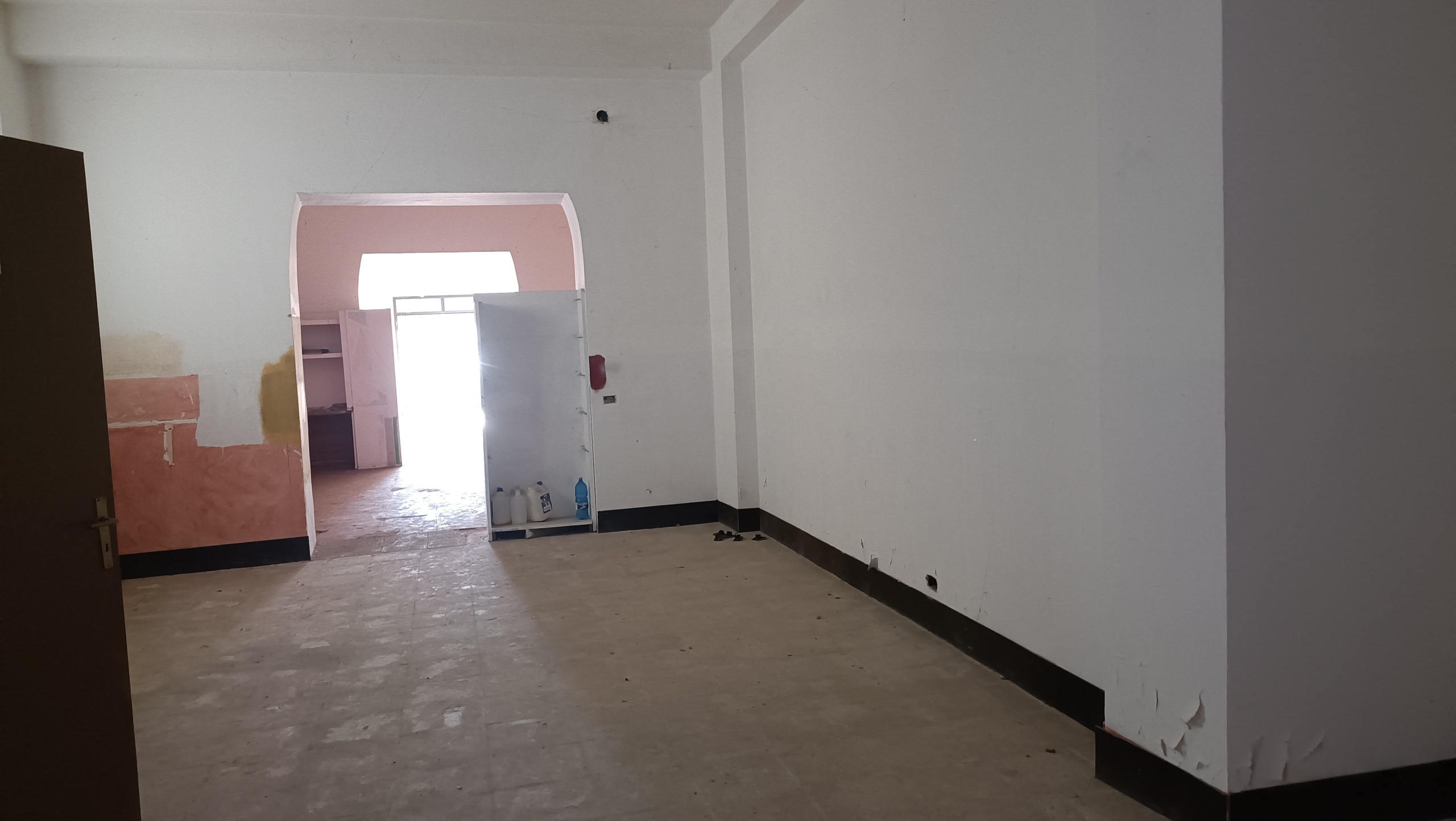 Locale commerciale in affitto in via guglielmo marconi, Lamezia Terme