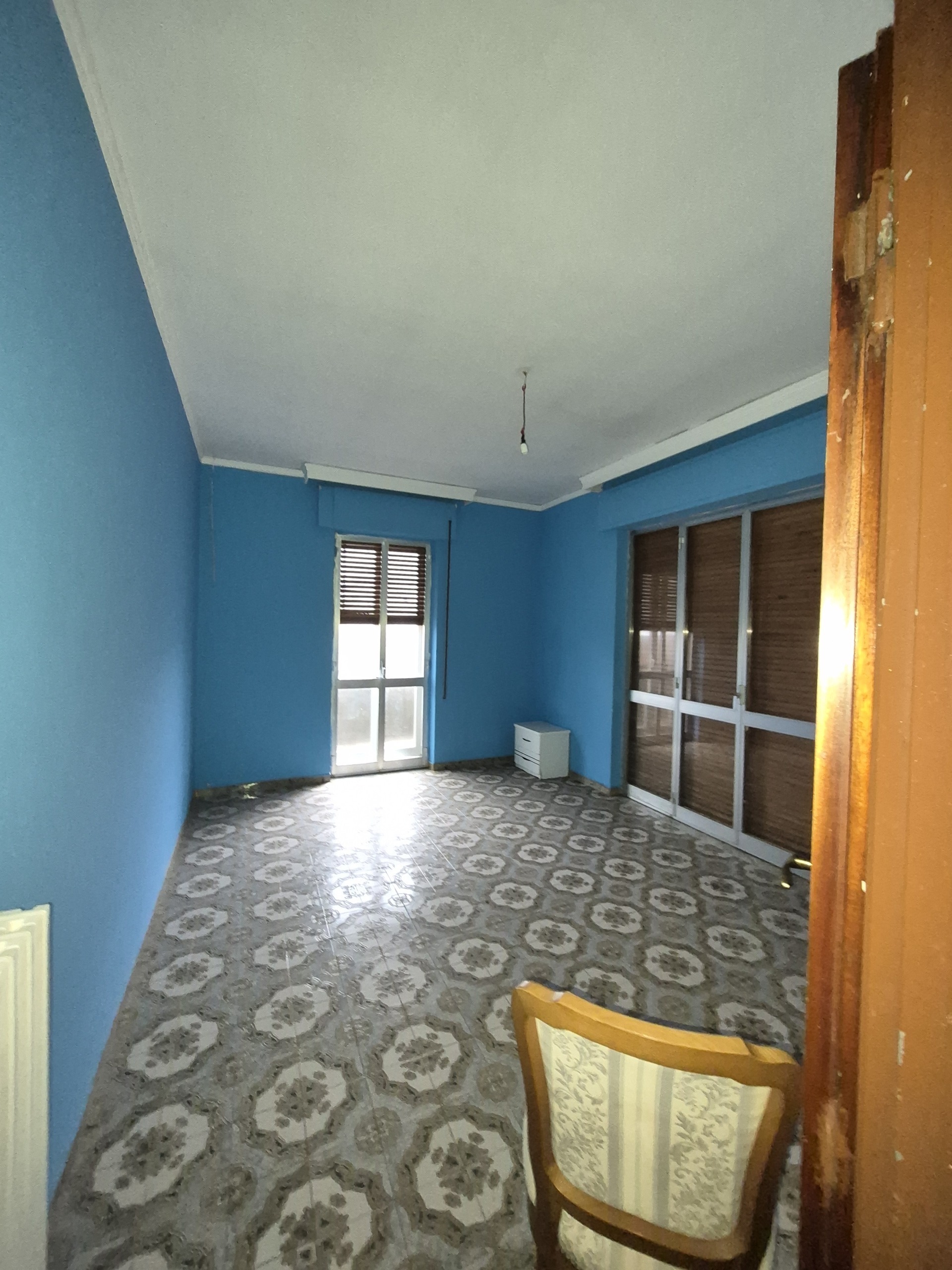 Villa da ristrutturare in viale i maggio 44, Maida