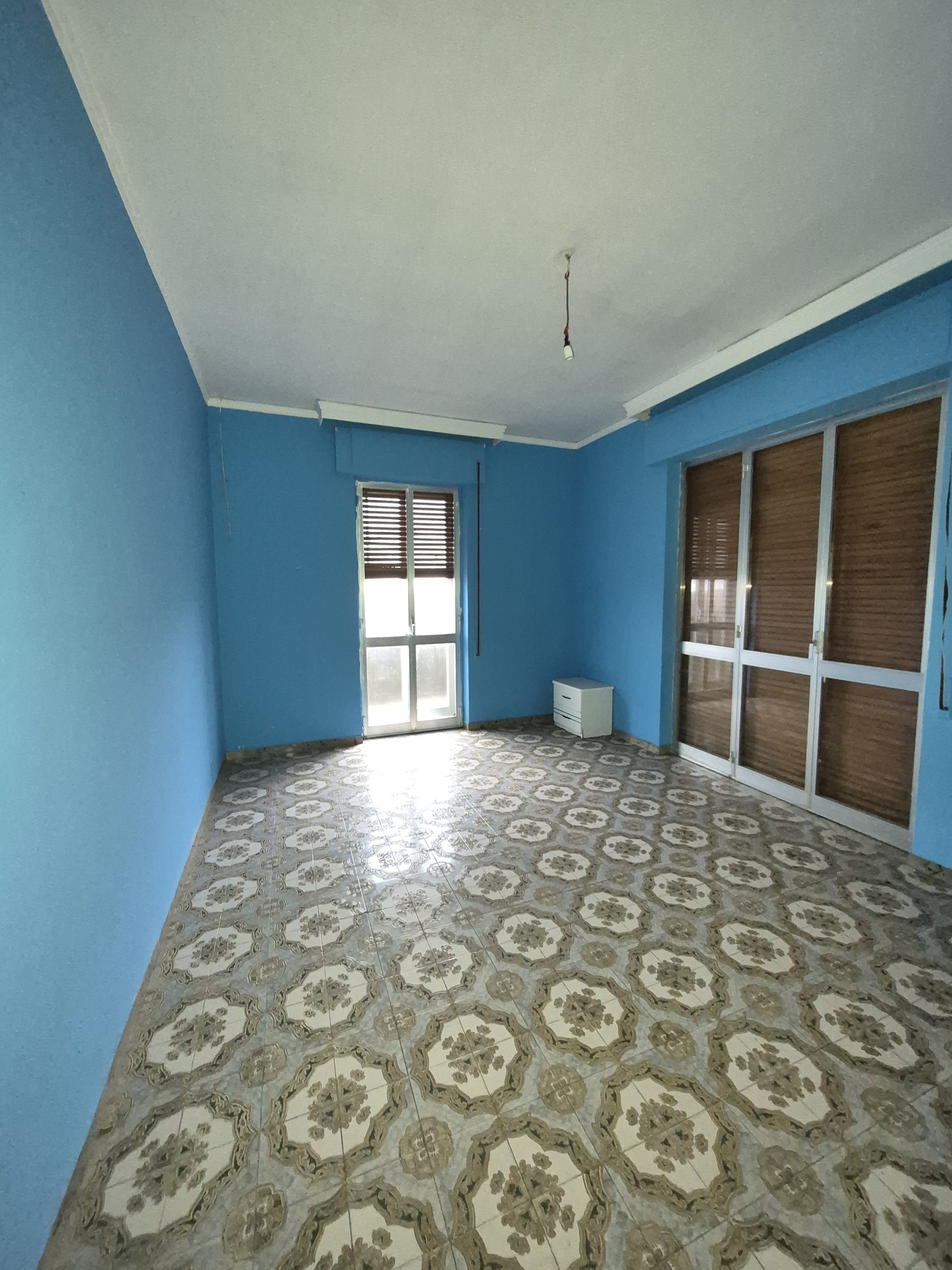 Villa da ristrutturare in viale i maggio 44, Maida