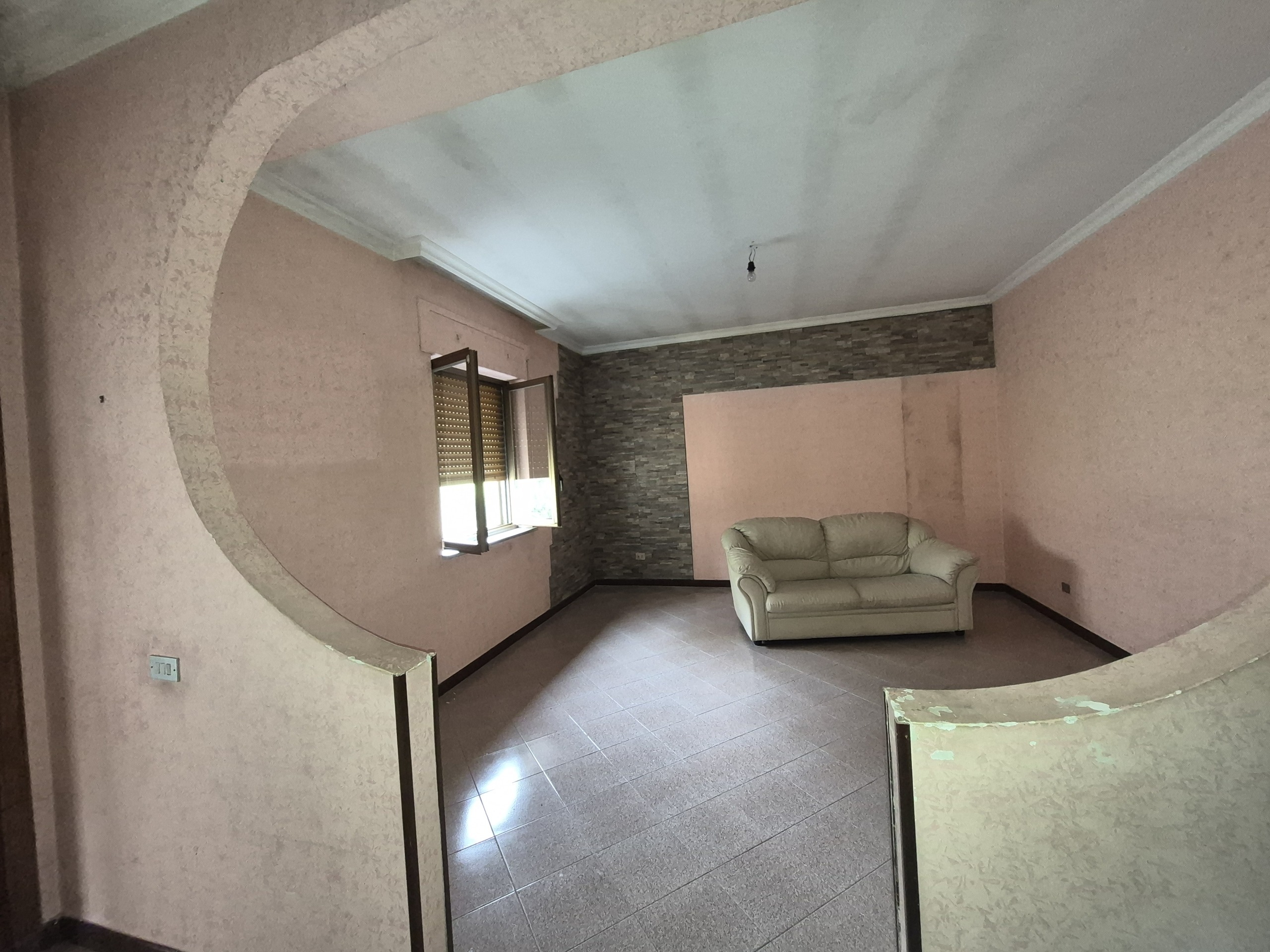 Casa indipendente da ristrutturare in via canneto morelli, Lamezia Terme