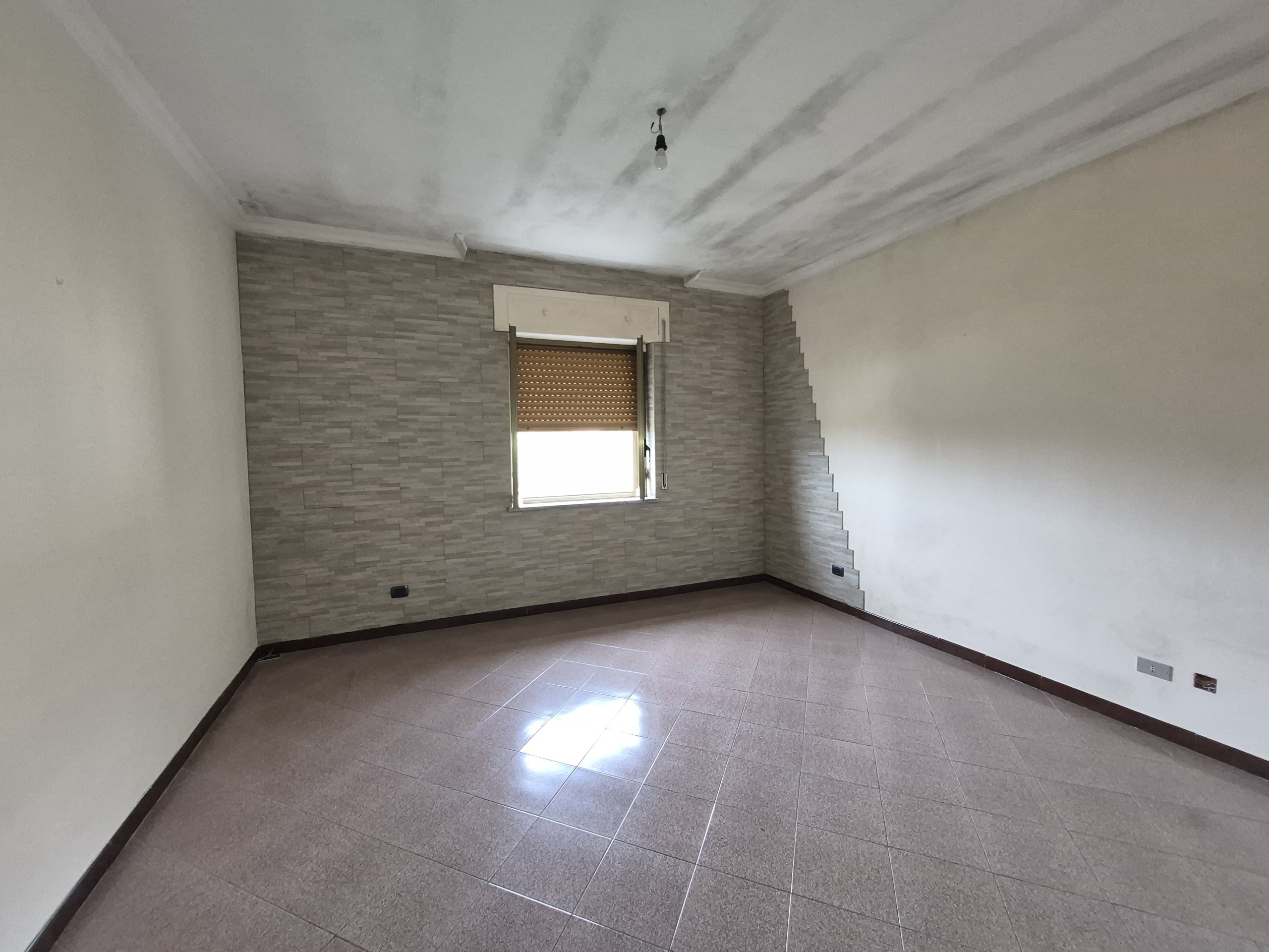 Casa indipendente da ristrutturare in via canneto morelli, Lamezia Terme