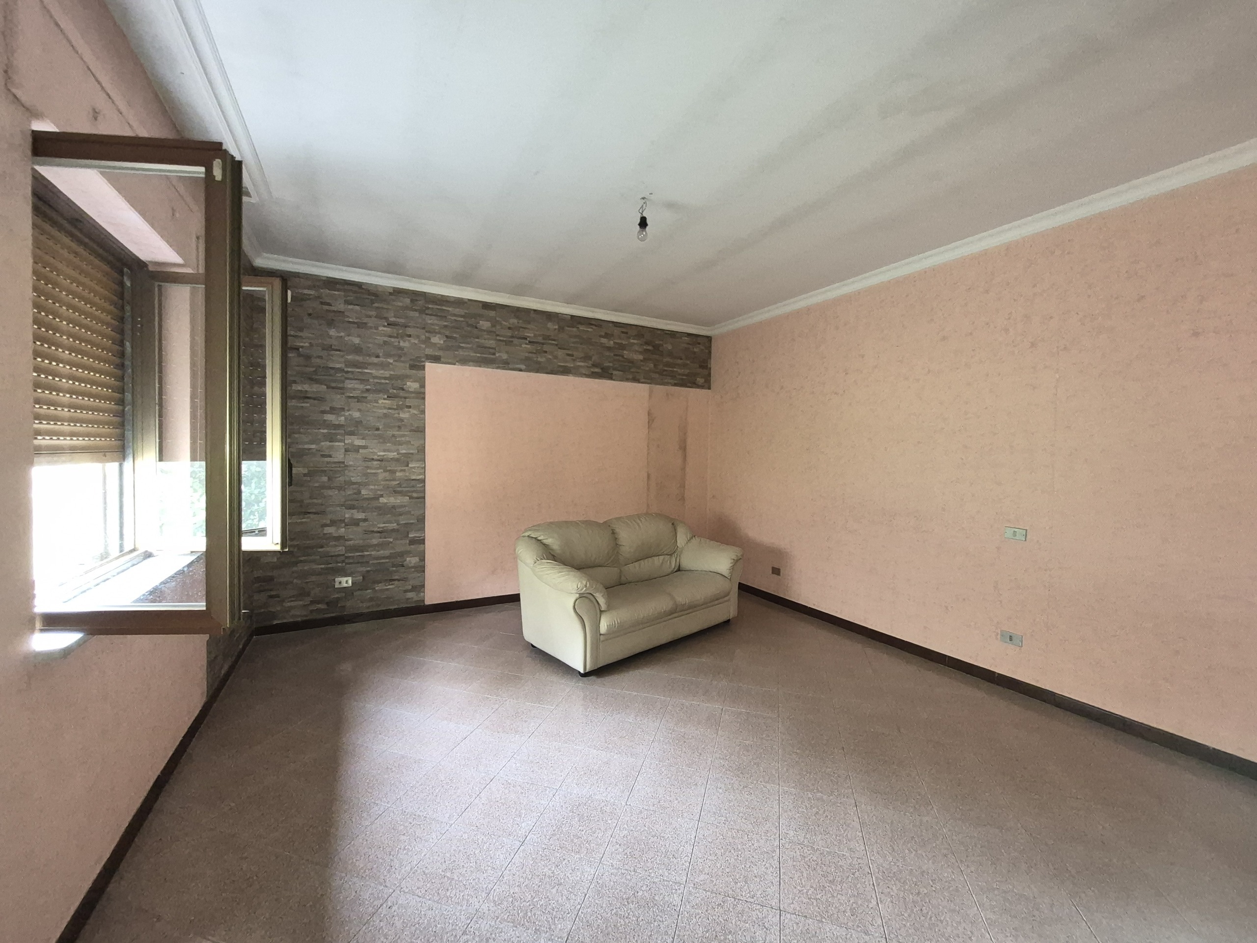 Casa indipendente da ristrutturare in via canneto morelli, Lamezia Terme