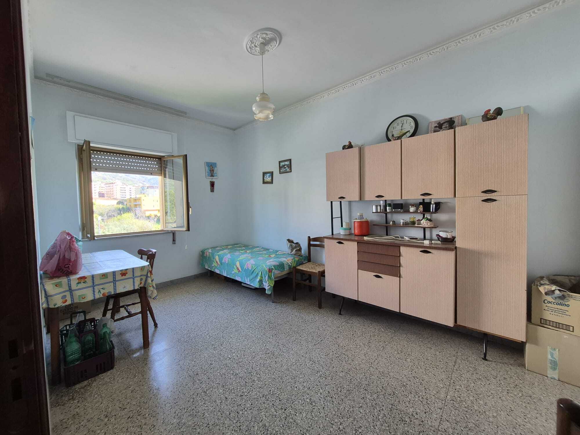 Quadrilocale da ristrutturare in via razionale 5, Lamezia Terme