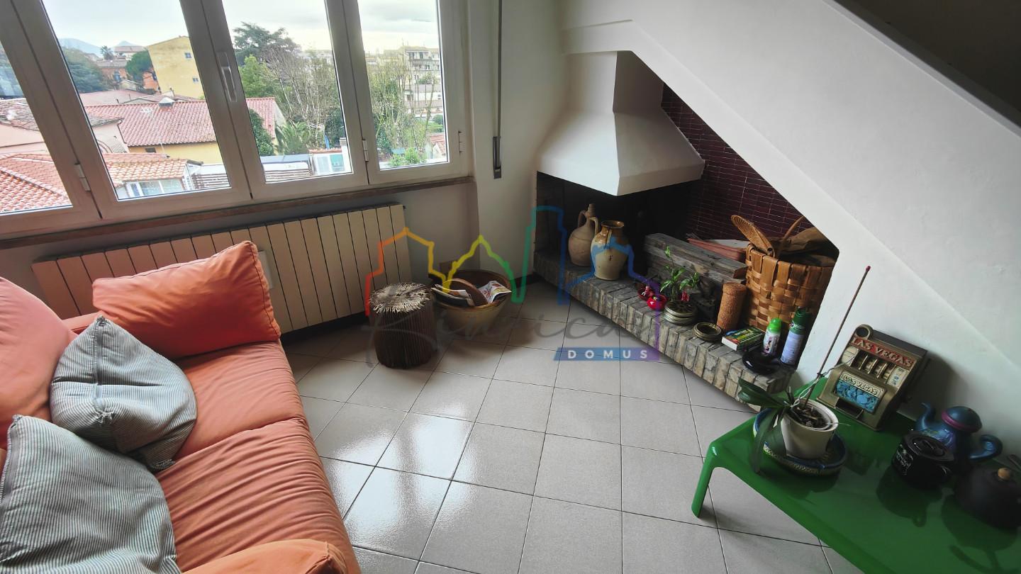 Attico con terrazzo, Pisa santa maria