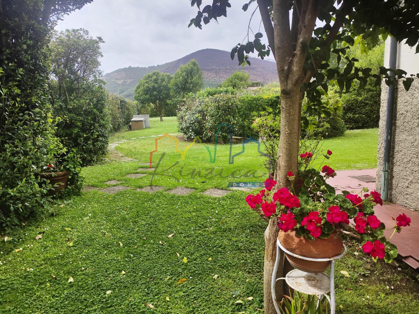 Villa con giardino, San Giuliano Terme asciano