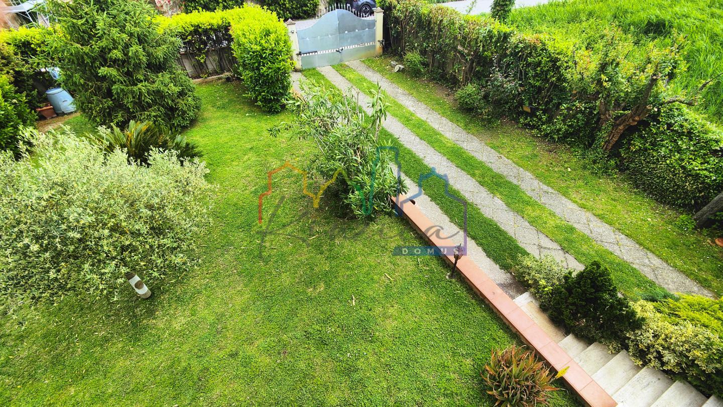 Villa con giardino, San Giuliano Terme asciano