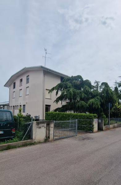Villa in vendita a Faenza
