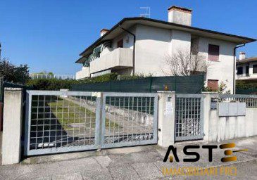 Quadrilocale in vendita a Romano d'Ezzelino