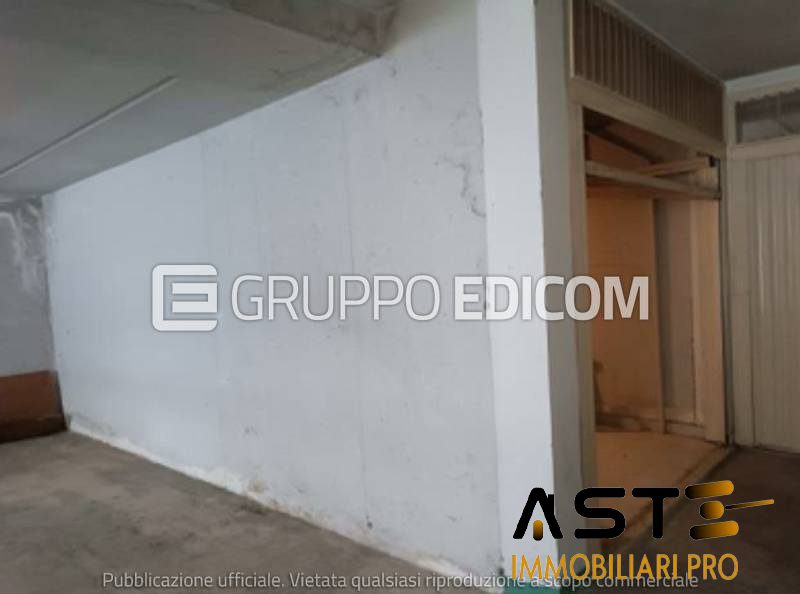 Box/Garage in vendita a Cassola