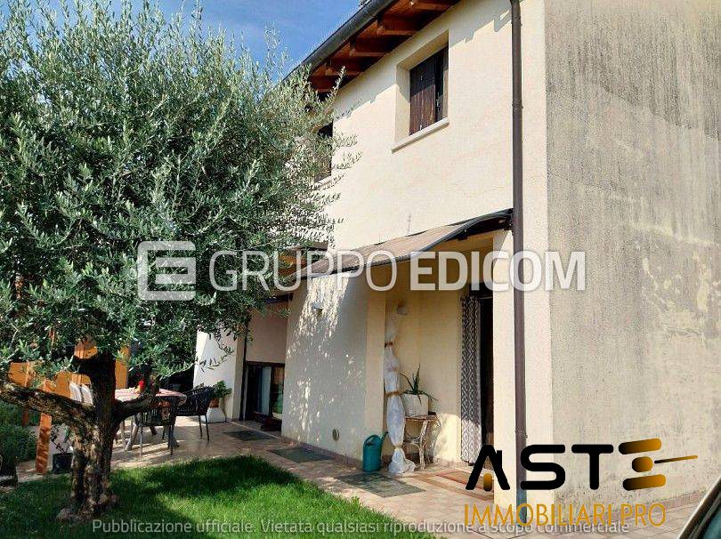 Villa in vendita a Borso del Grappa