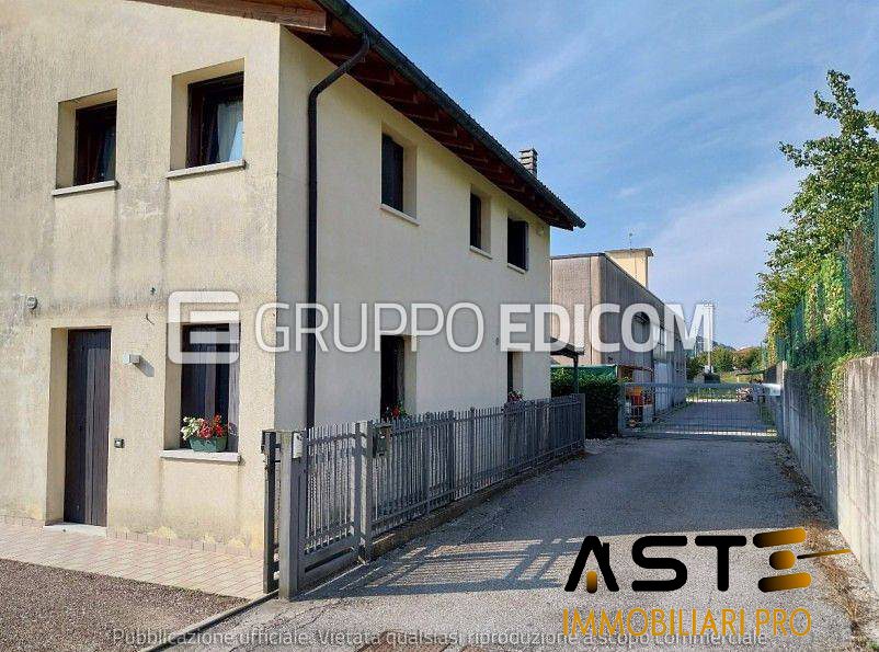 Villa in vendita a Borso del Grappa