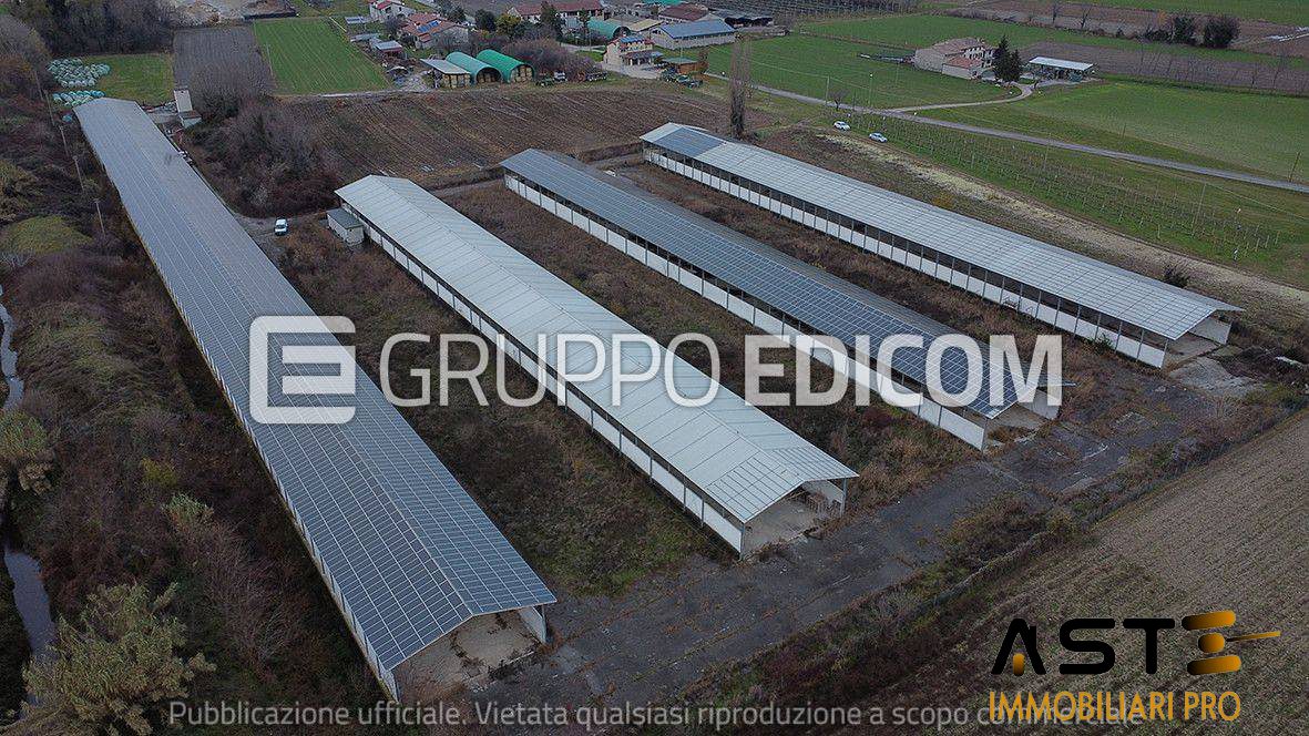 Locale commerciale in vendita a Fonte