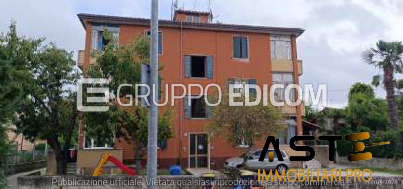 Appartamento in vendita a Foss�