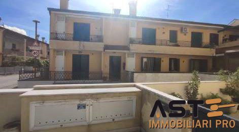 Quadrilocale in vendita a Paese