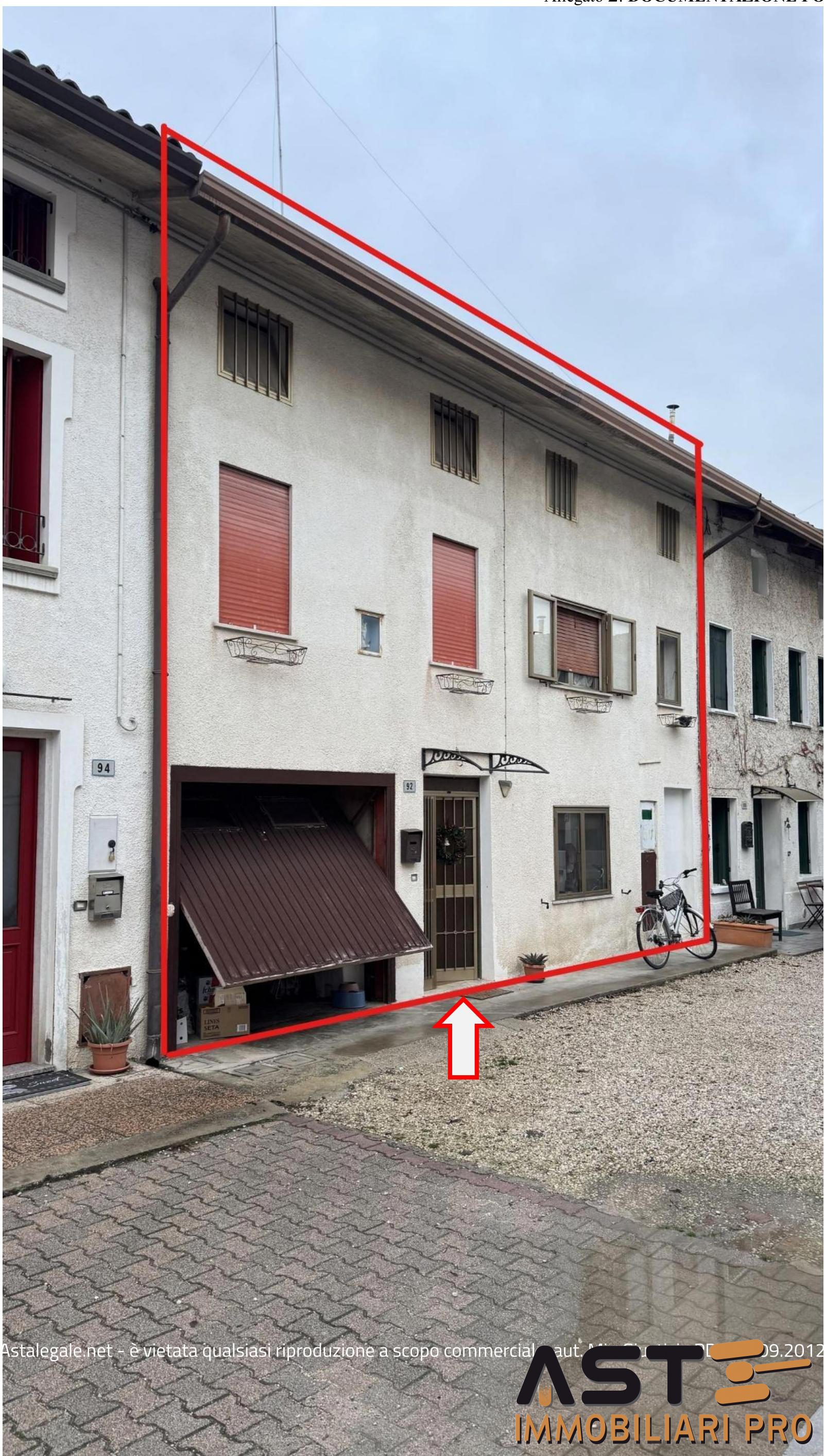 Casa indipendente in vendita a Carr�