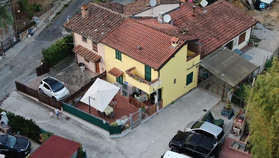 Casa indipendente con giardino a Massarosa