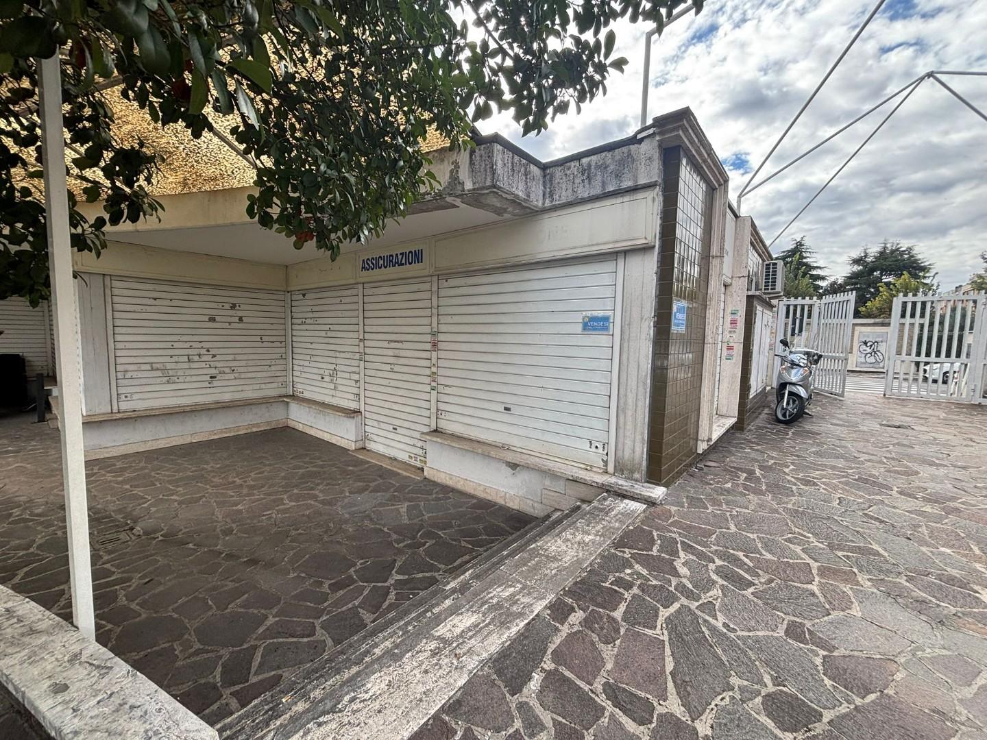 Negozio in affitto a Roma