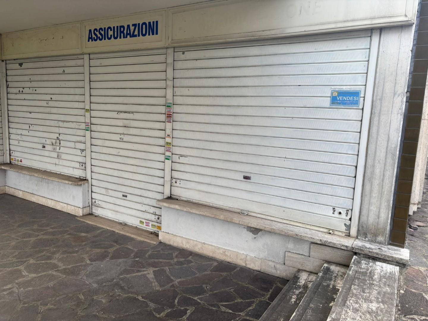 Negozio in affitto a Roma