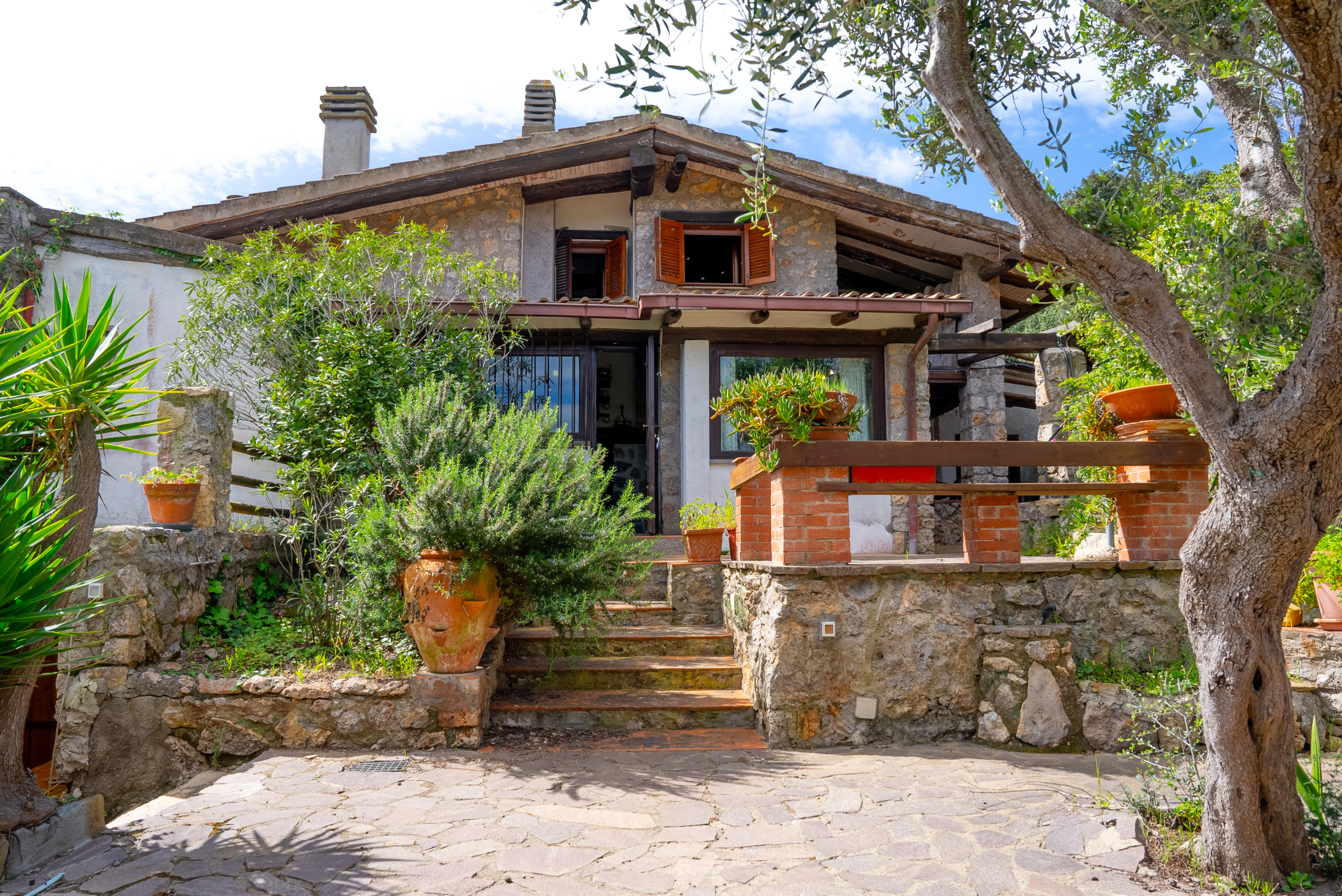 Villa con giardino in via del ginepro 12, Orbetello