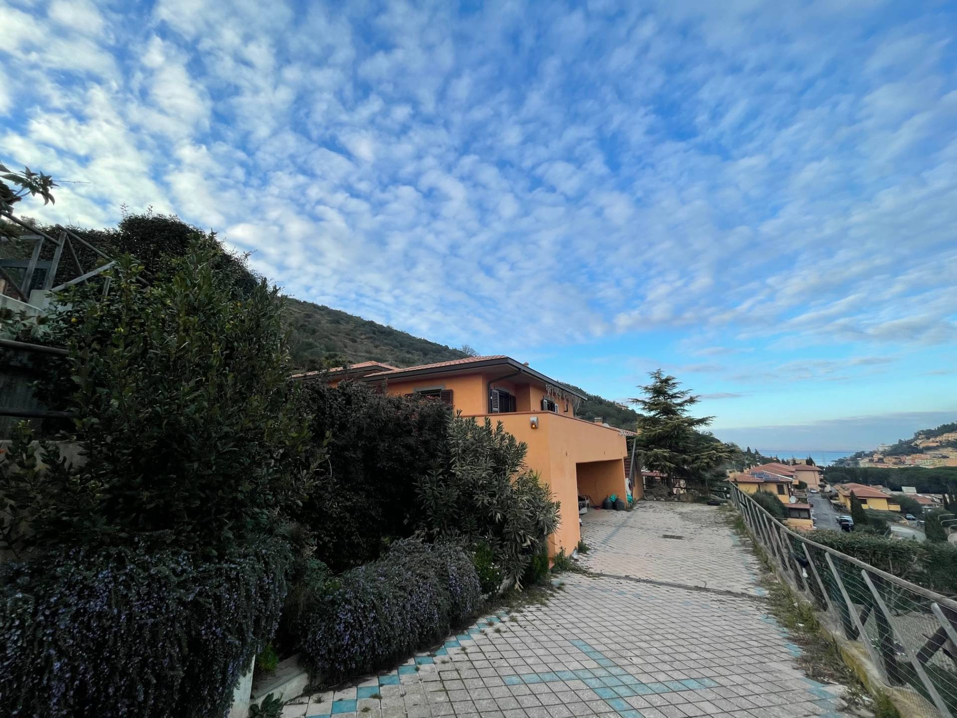 Villa con giardino in strada vicinale del grottino, Monte Argentario