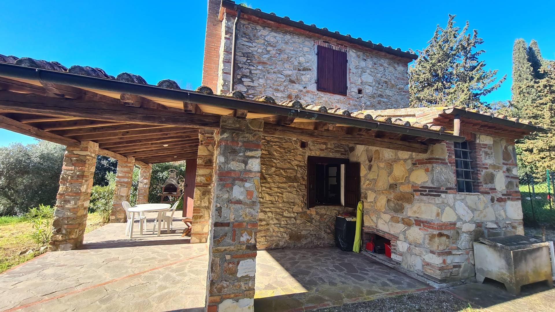 Casa indipendente con giardino, Gavorrano caldana