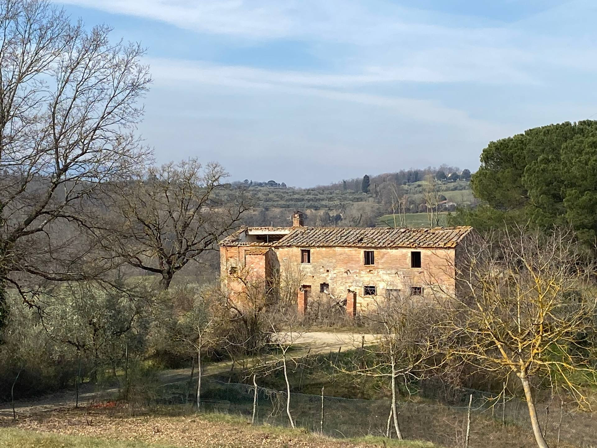 Casa indipendente con giardino in localit san vincenzino 45, Chiusi