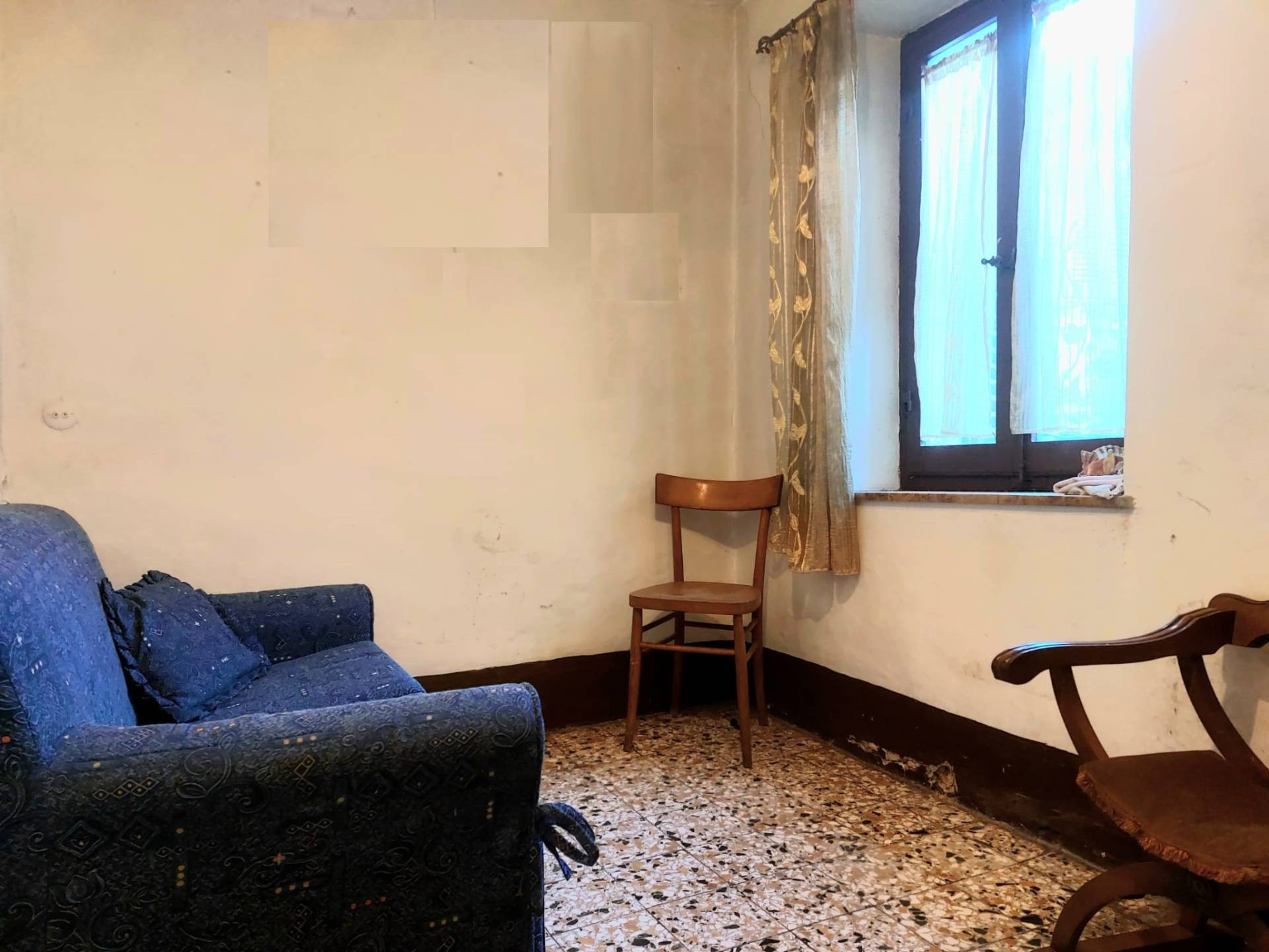 Casa indipendente da ristrutturare in via nazionale 15, Abbadia San Salvatore