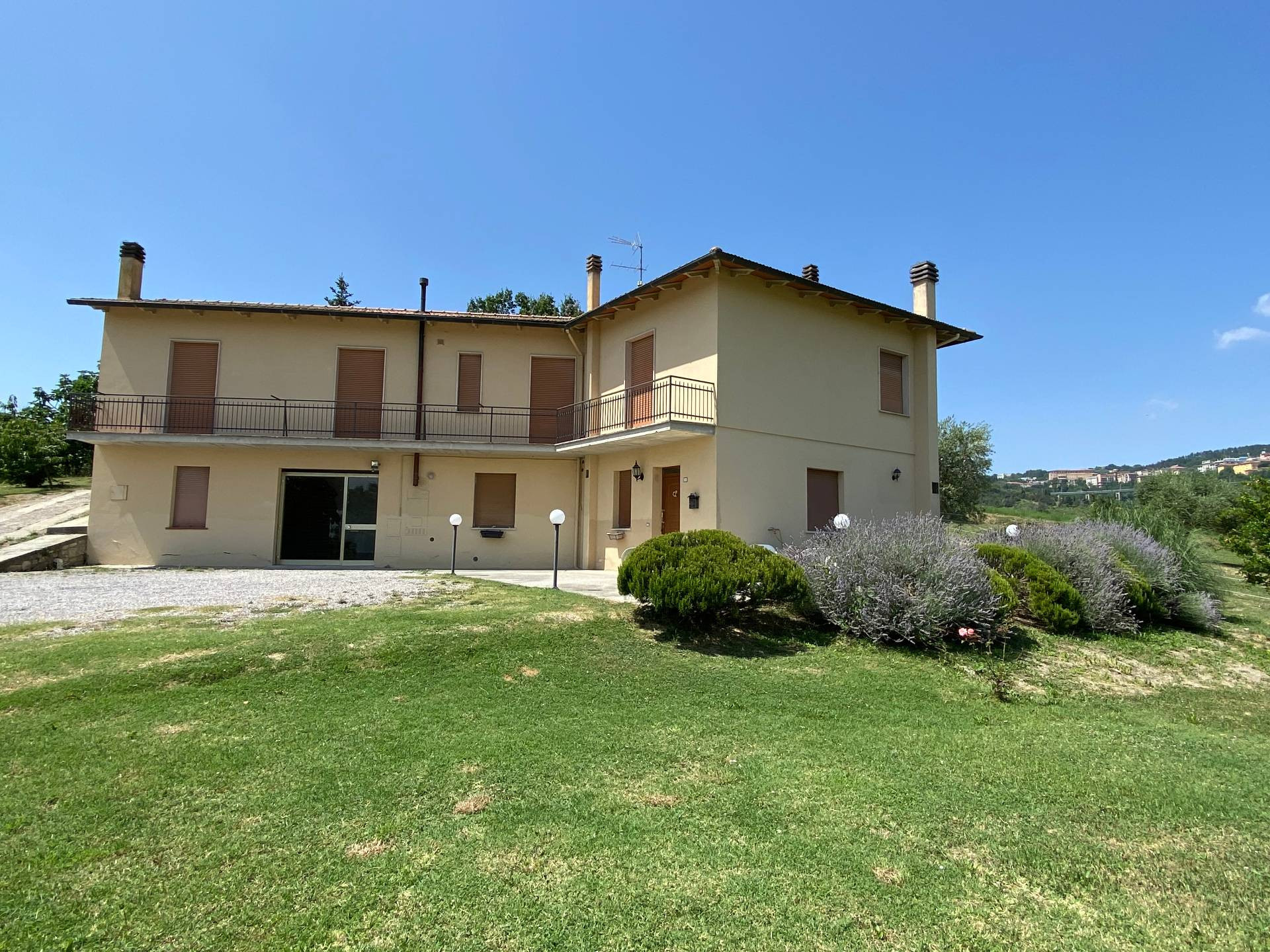 Casa indipendente con giardino in via di pereta 55, Chianciano Terme