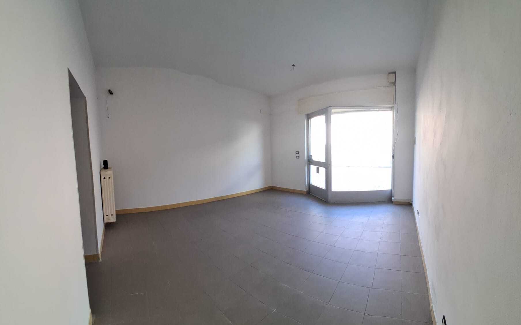 Locale commerciale in vendita in via azzo porzio 118, Casalmaggiore
