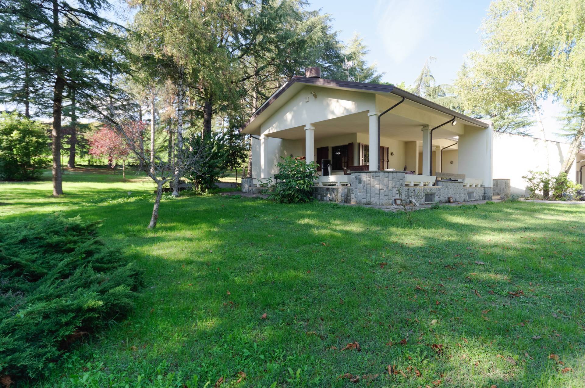 Casa indipendente con terrazzo, Cesena gallo