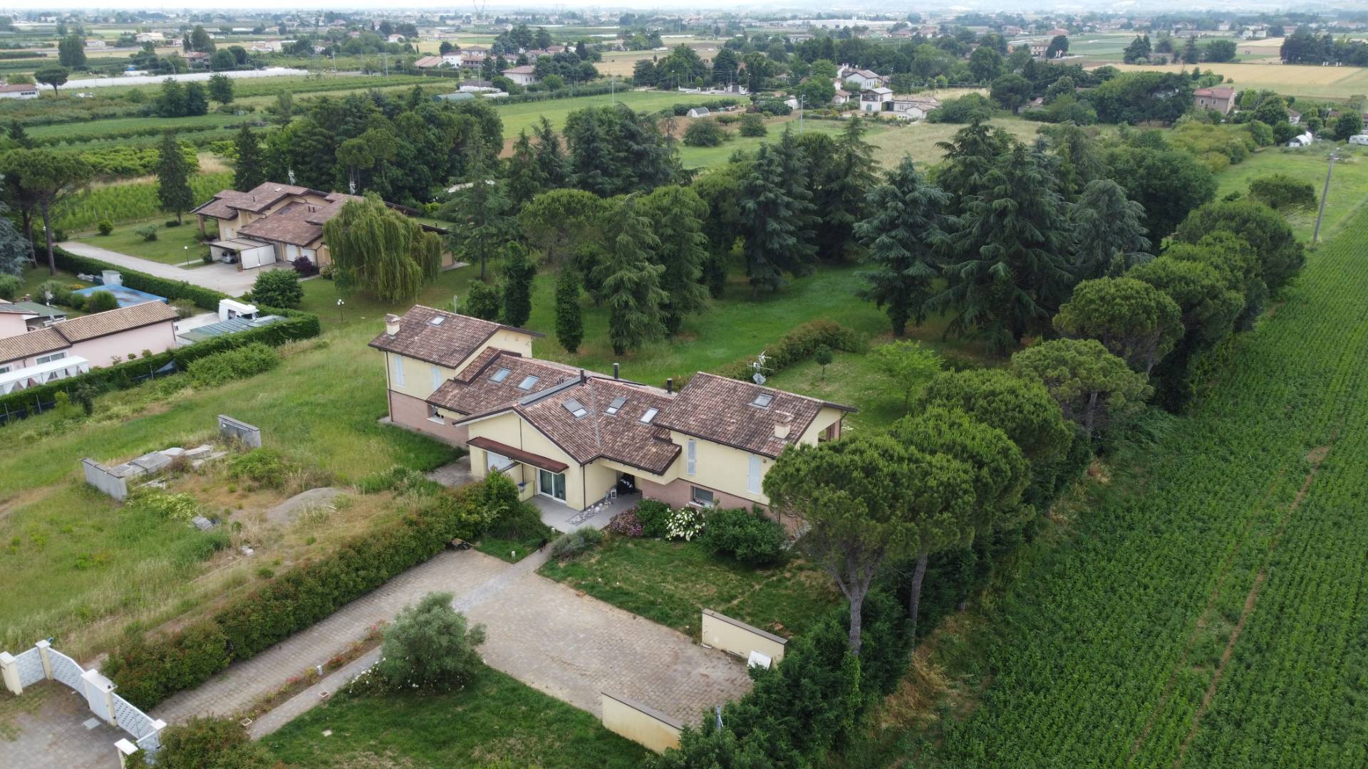 Porzione villa in vendita a Cesena, Villa Chiaviche