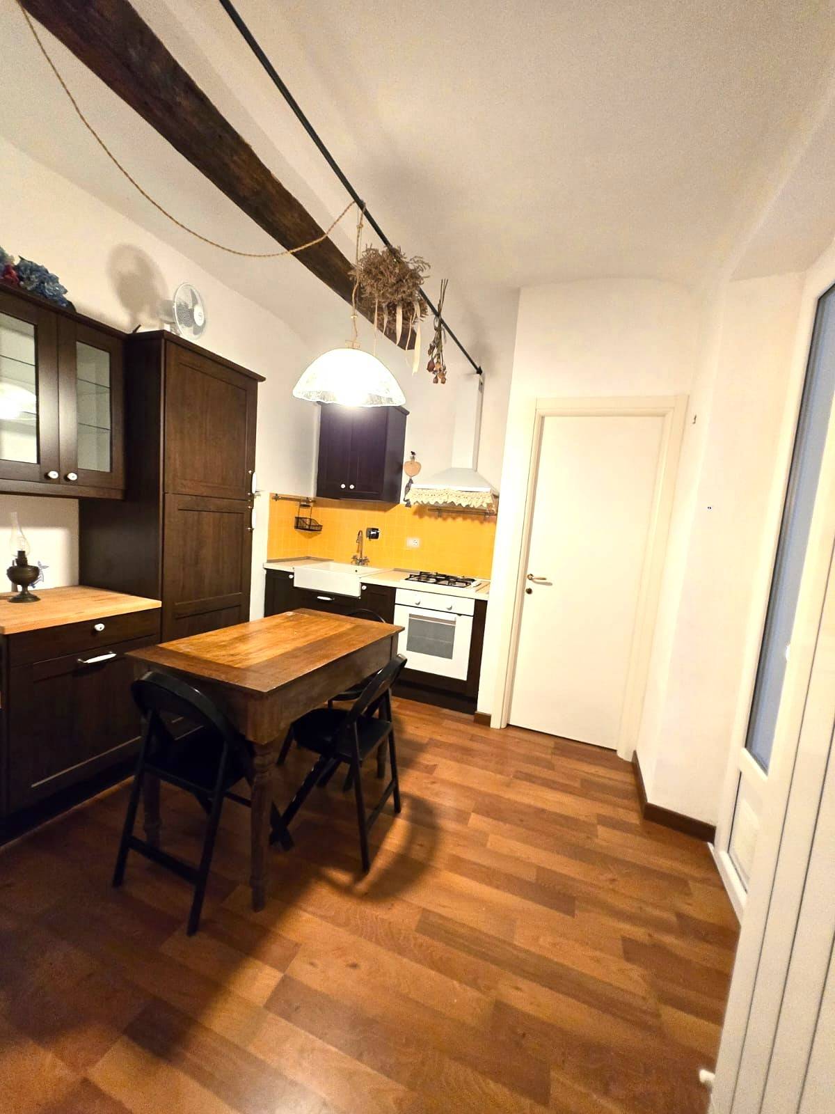 Appartamento in vendita a Savona, Centro