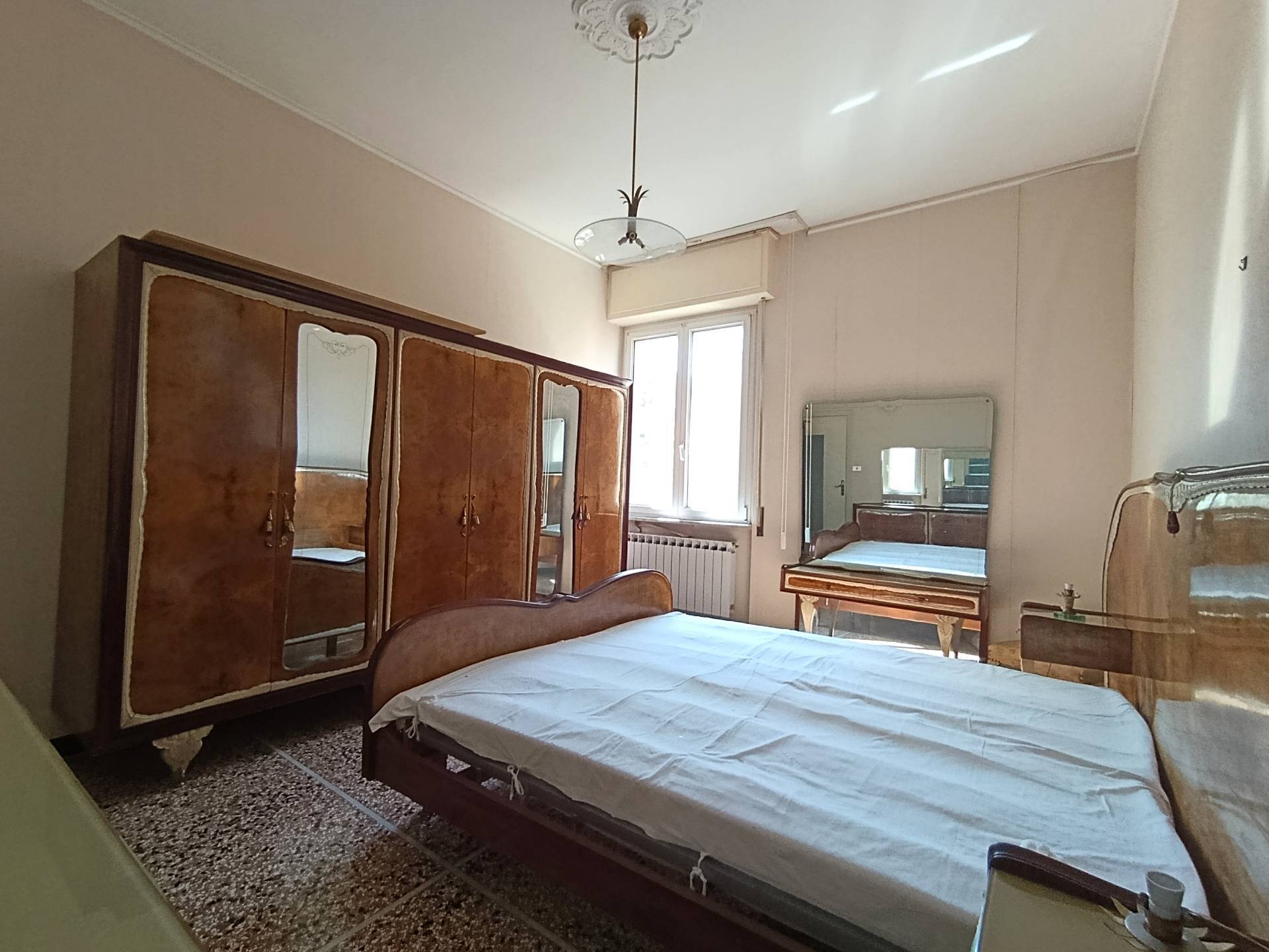 Appartamento in vendita a Savona, Valloria