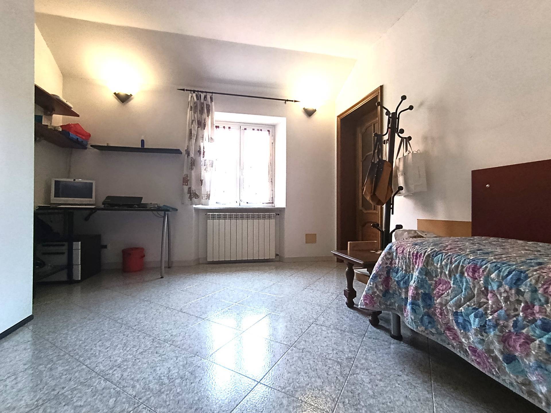 Appartamento in vendita a Savona, Lavagnola
